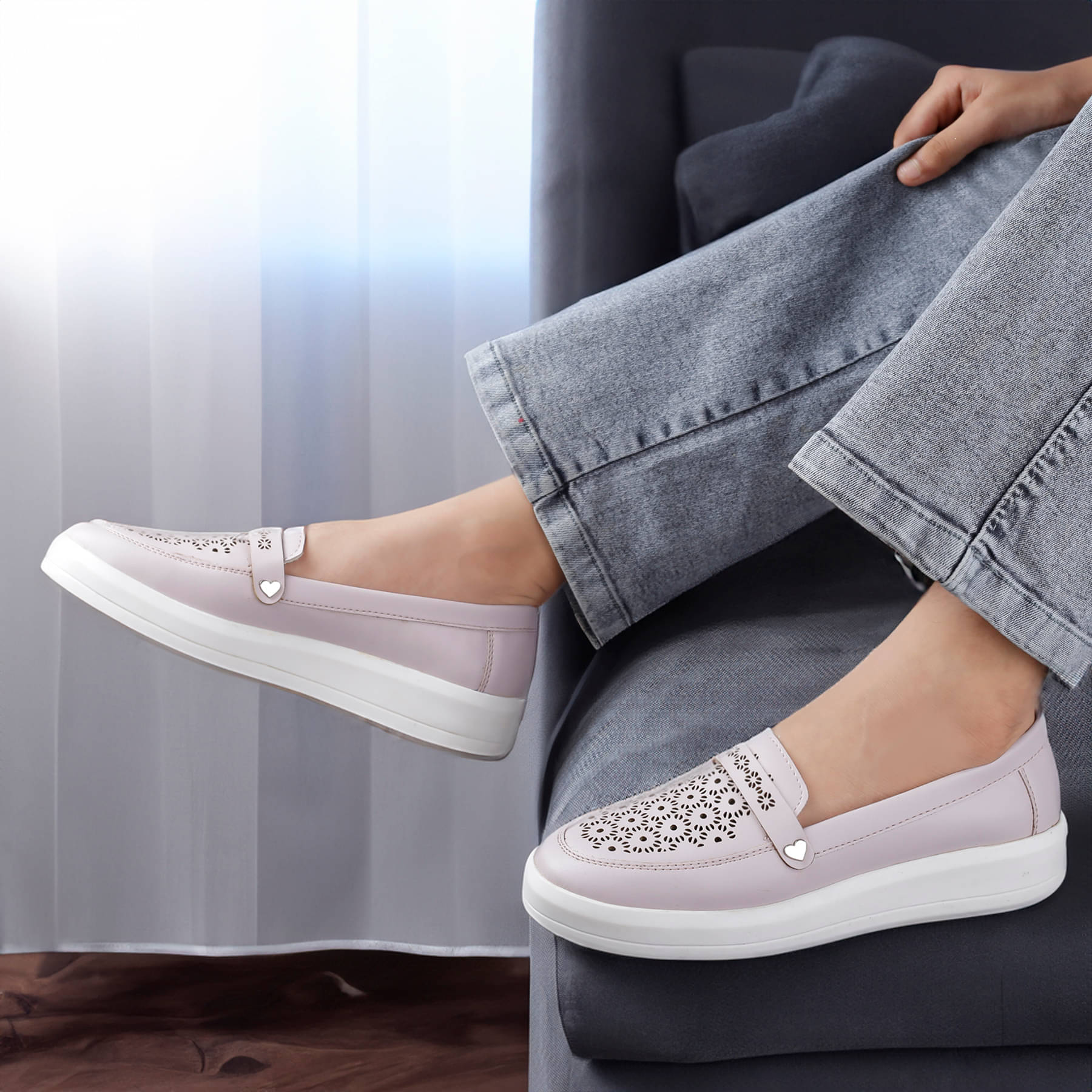     			BXXY Pink Women's Loafers
