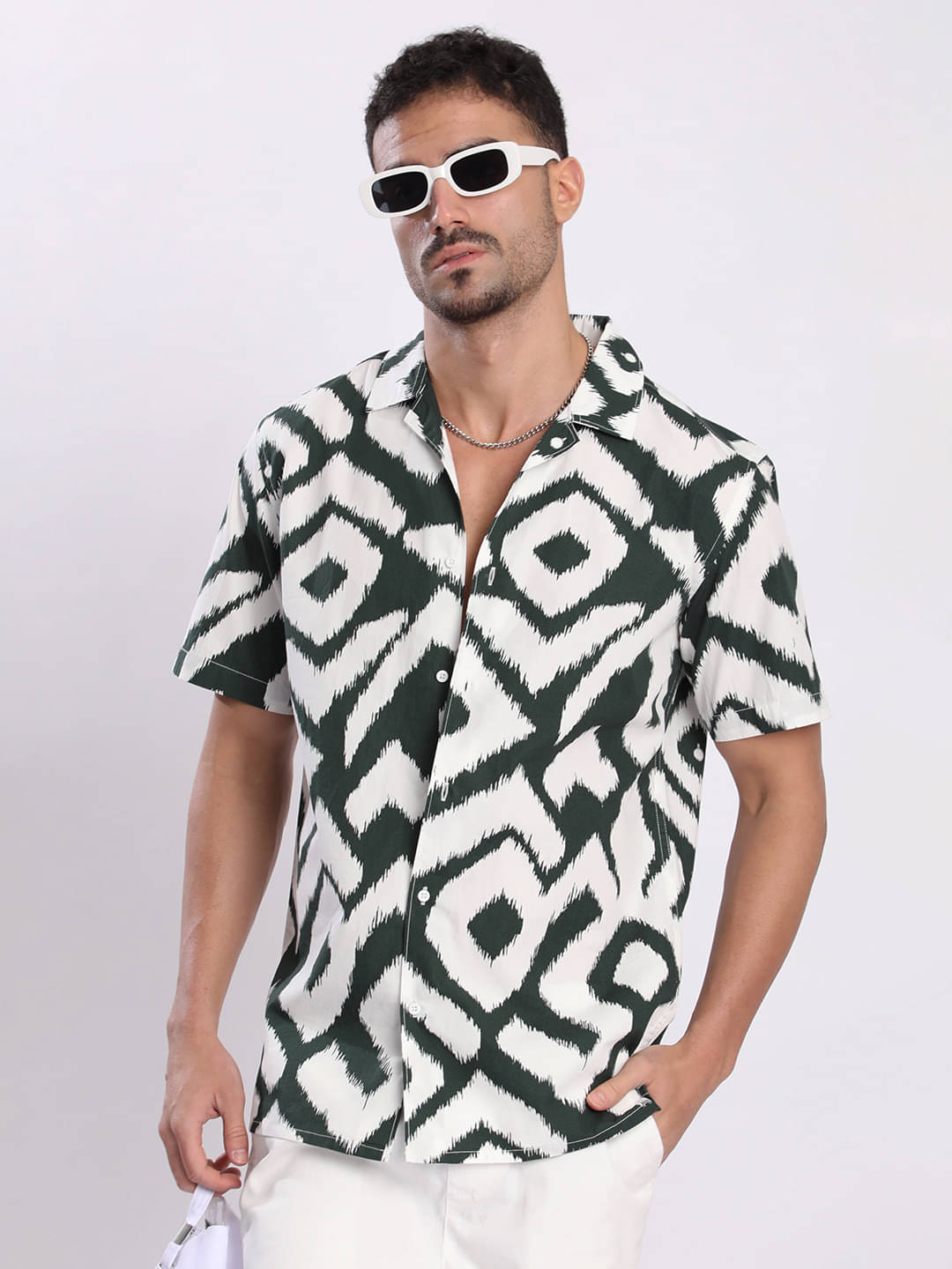 Bene Kleed 100% Cotton Regular Fit Printed Half Sleeves Men's Casual Shirt - Green ( Pack of 1 ) Bene Kleed 100% Cotton Regular Fit Printed Half Sleeves Men's Casual Shirt - Green ( Pack of 1 )