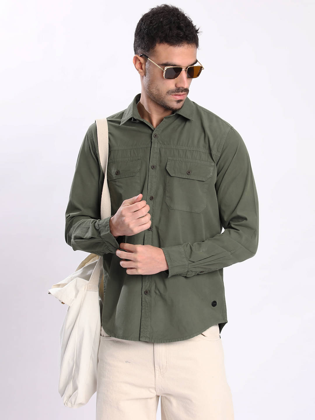 Bene Kleed 100% Cotton Regular Fit Solids Full Sleeves Men's Casual Shirt - Olive ( Pack of 1 )     			Bene Kleed 100% Cotton Regular Fit Solids Full Sleeves Men's Casual Shirt - Olive ( Pack of 1 )