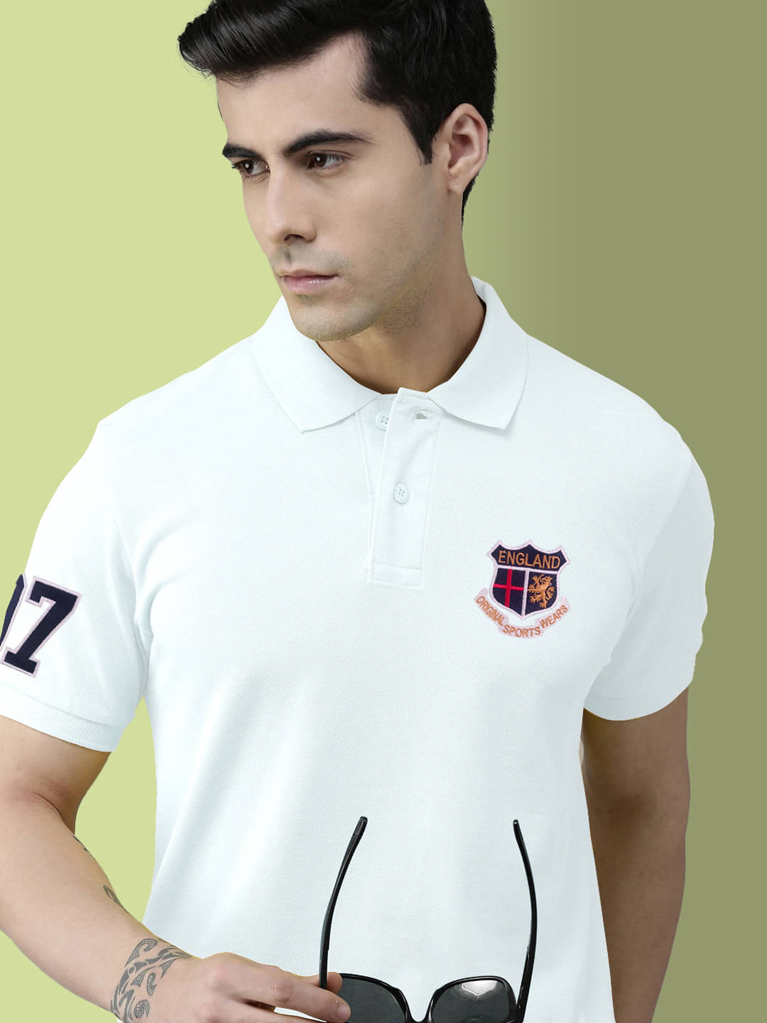     			KICKBUDS Men Cotton Blend Regular Fit Solid Polo T Shirt ( White )
