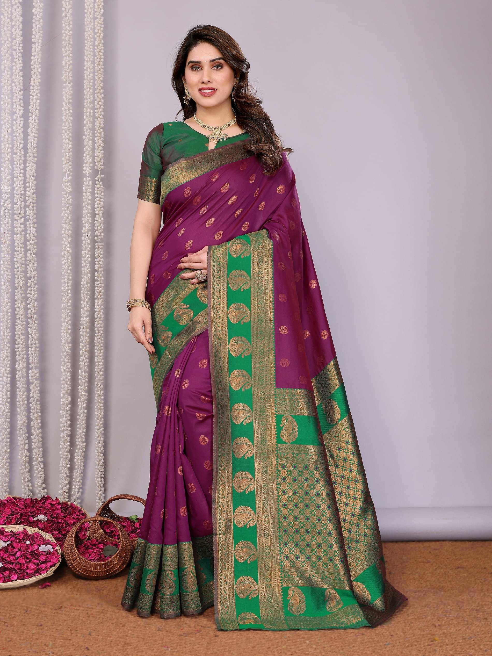     			Vastukala Silk Woven Saree With Unstitched Blouse Piece ( Purple,Green )