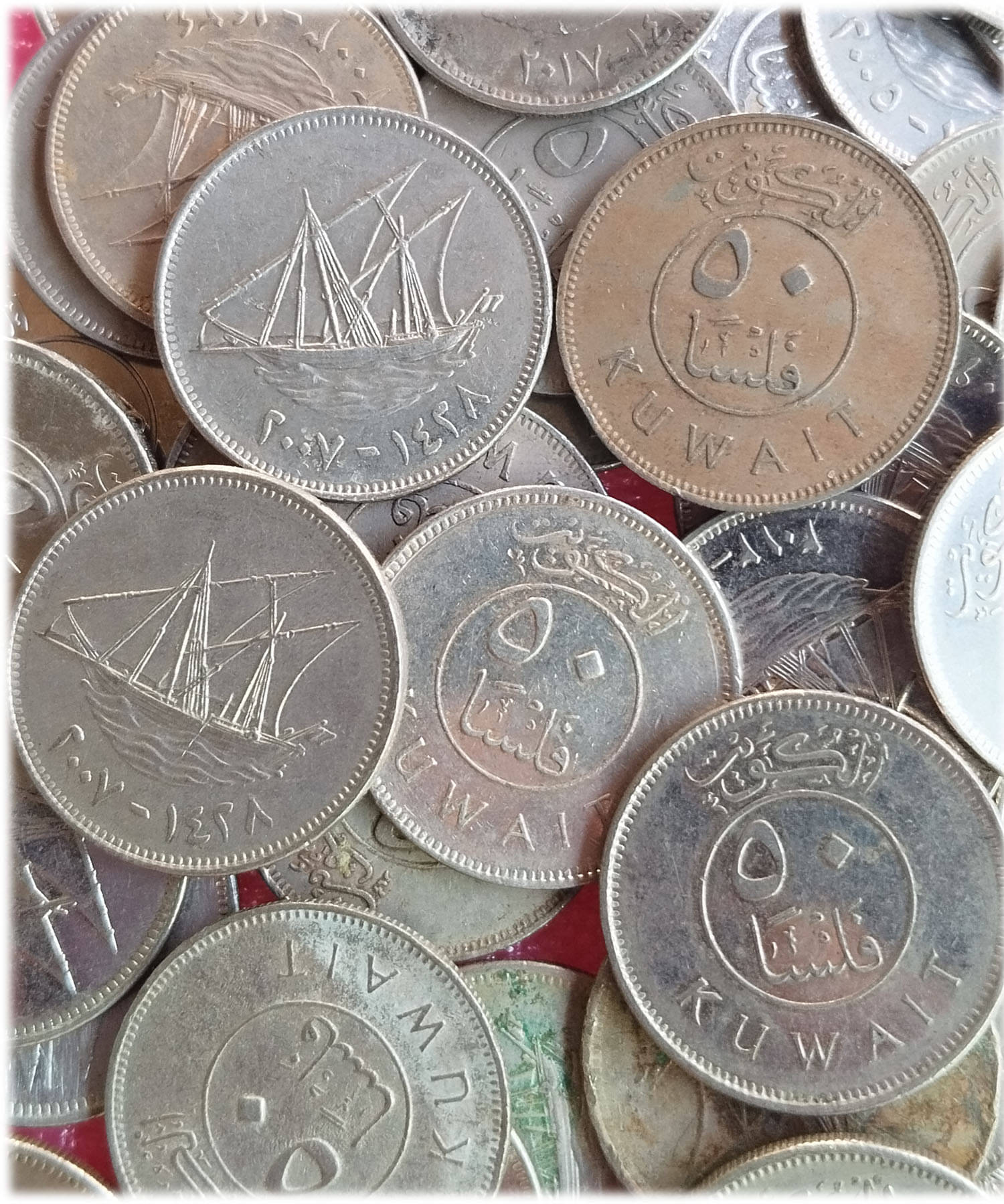     			( 50 COINS LOT ) - KUWAIT - 50 Fils (Magnetic) 1434-1440 (2012-2019) Coins › Standard circulation coins Stainless steel • 4.5 g • ⌀ 23 mm