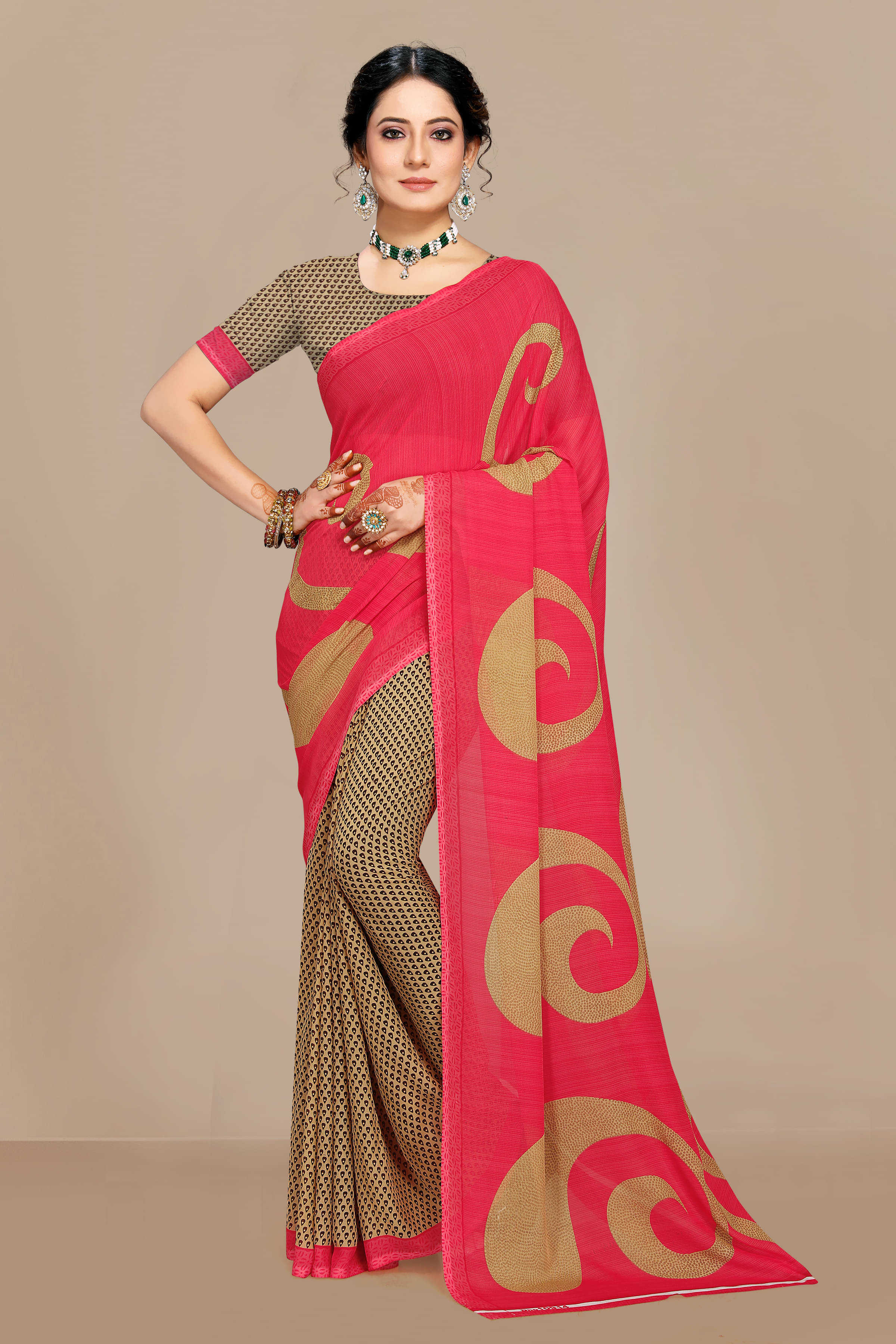 Maayro Georgette Printed Saree With Unstitched Blouse Piece ( Peach ) Maayro Georgette Printed Saree With Unstitched Blouse Piece ( Peach )