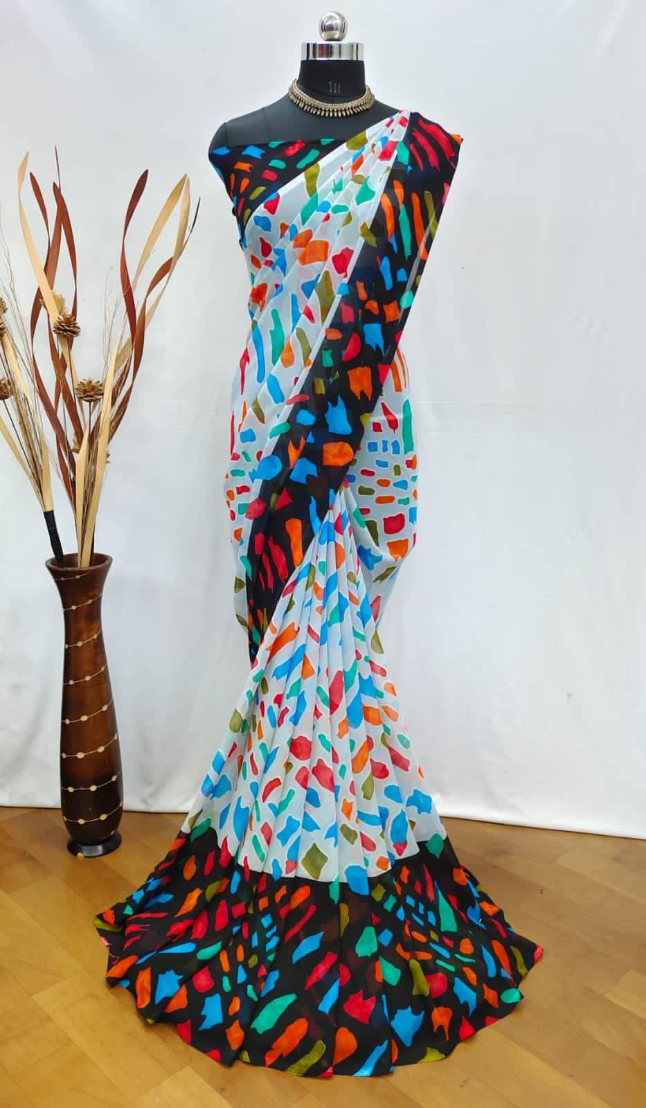 Maayro Georgette Printed Saree With Unstitched Blouse Piece ( Multicolor ) Maayro Georgette Printed Saree With Unstitched Blouse Piece ( Multicolor )