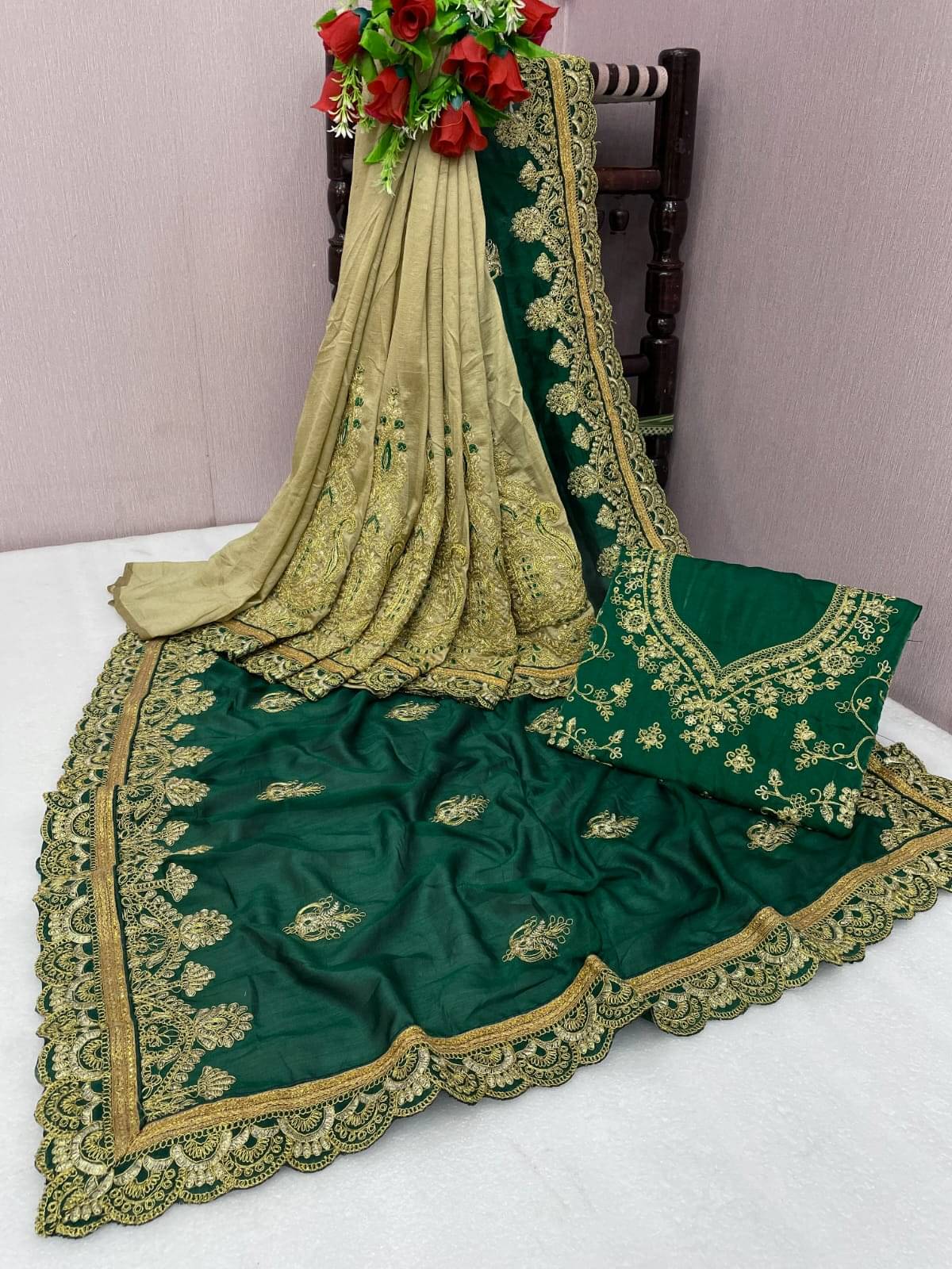 Maruti Traders Art Silk Embroidered Saree With Unstitched Blouse Piece ( Green )     			Maruti Traders Art Silk Embroidered Saree With Unstitched Blouse Piece ( Green )