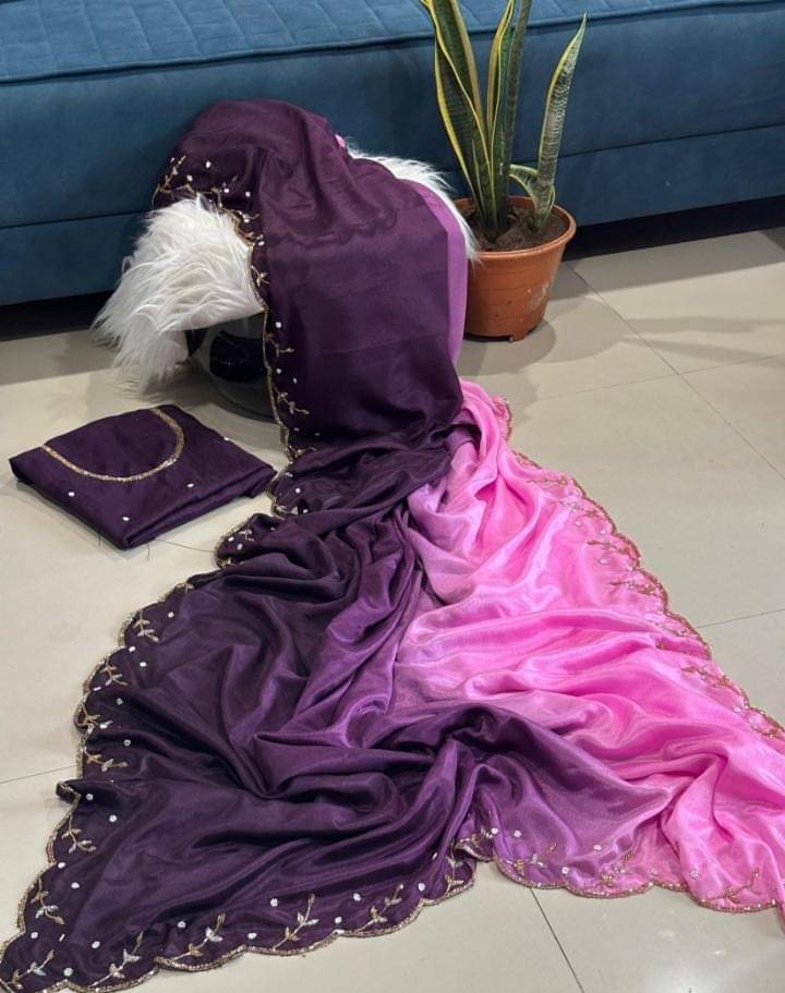     			Maruti Traders Chiffon Self Design Saree With Unstitched Blouse Piece ( Wine )