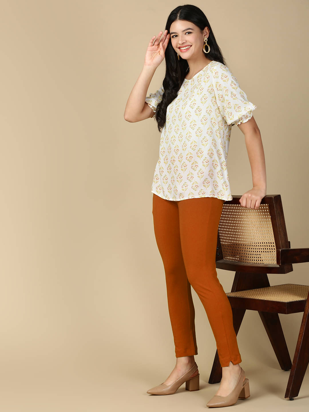     			PYNK Pack of 1 Cotton Blend Regular Women's Casual Pants ( Coral )