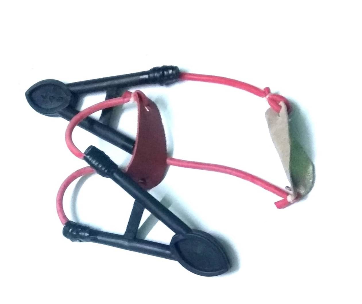     			Penyan Slingshot / Catapult / Gulel , Sturdy High Quality Strength Rubber, Ideal for Trekking & Camping, Kids Outdoor Game, Shooting Practice, Self Defense, Made in India (Set of 2)