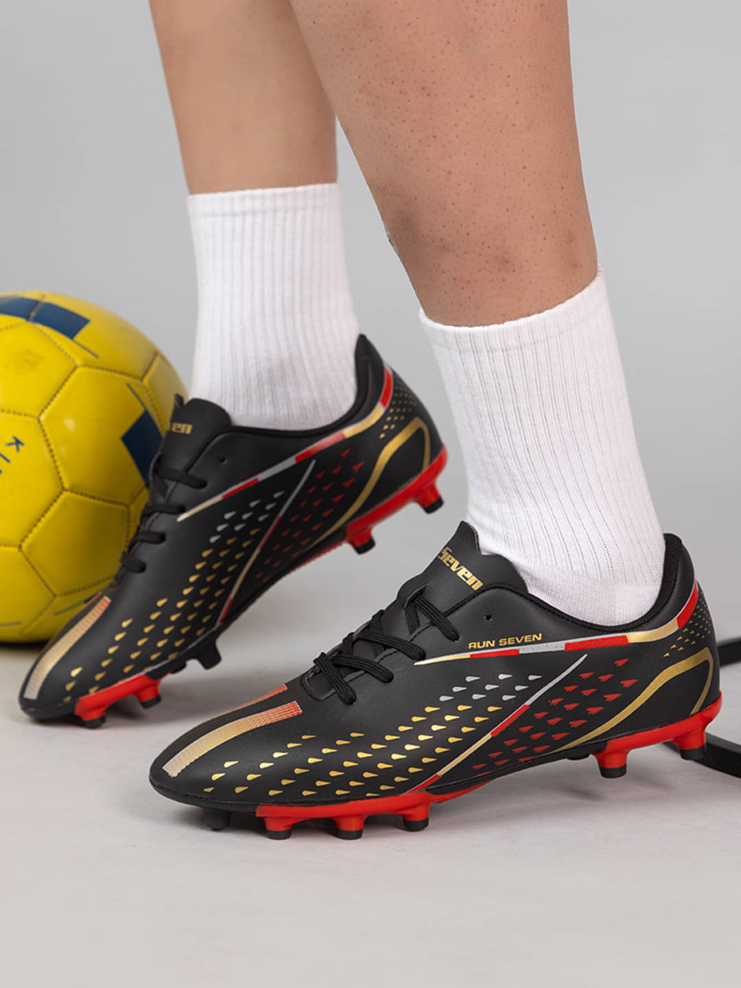 RUN SEVEN ( by GO21 ) F2 Air Black Football Shoes RUN SEVEN ( by GO21 ) F2 Air Black Football Shoes