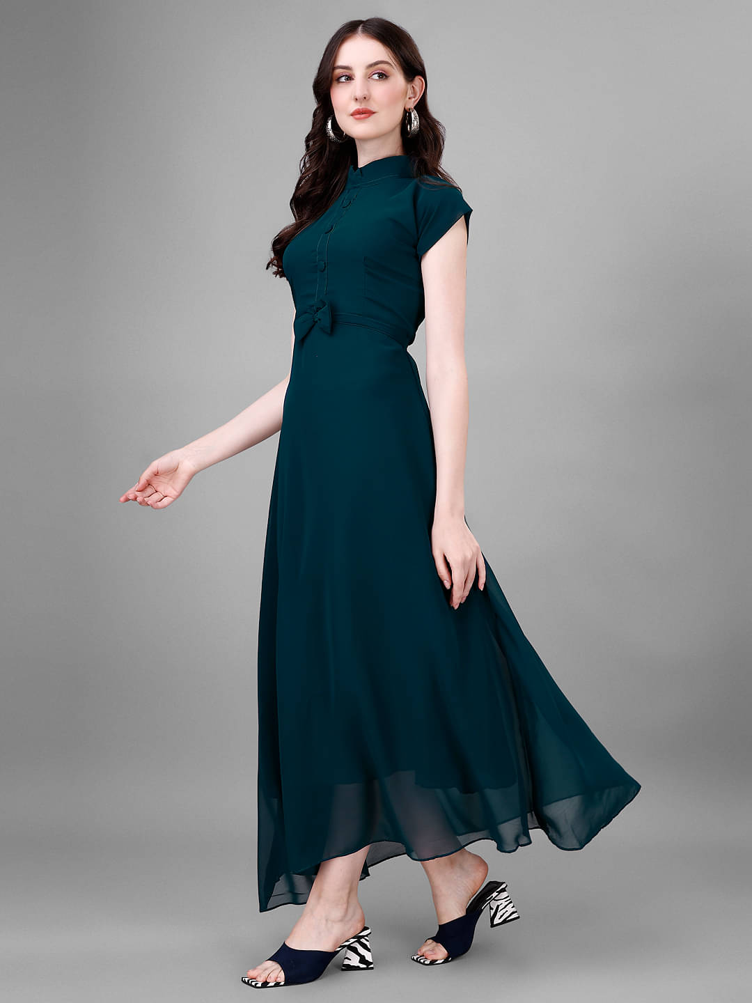 Raiyani enterprise Women's Georgette Solid Fit & Flare Dress ( Blue )     			Raiyani enterprise Women's Georgette Solid Fit & Flare Dress ( Blue )