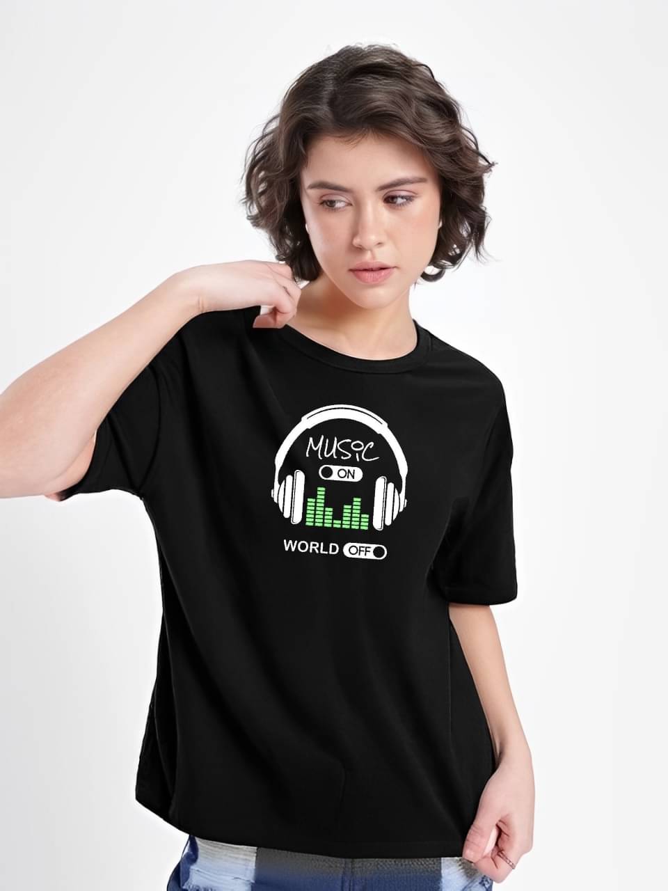 Reya Women Cotton Blend Printed Regular Fit Round Neck T-Shirt ( Black )     			Reya Women Cotton Blend Printed Regular Fit Round Neck T-Shirt ( Black )