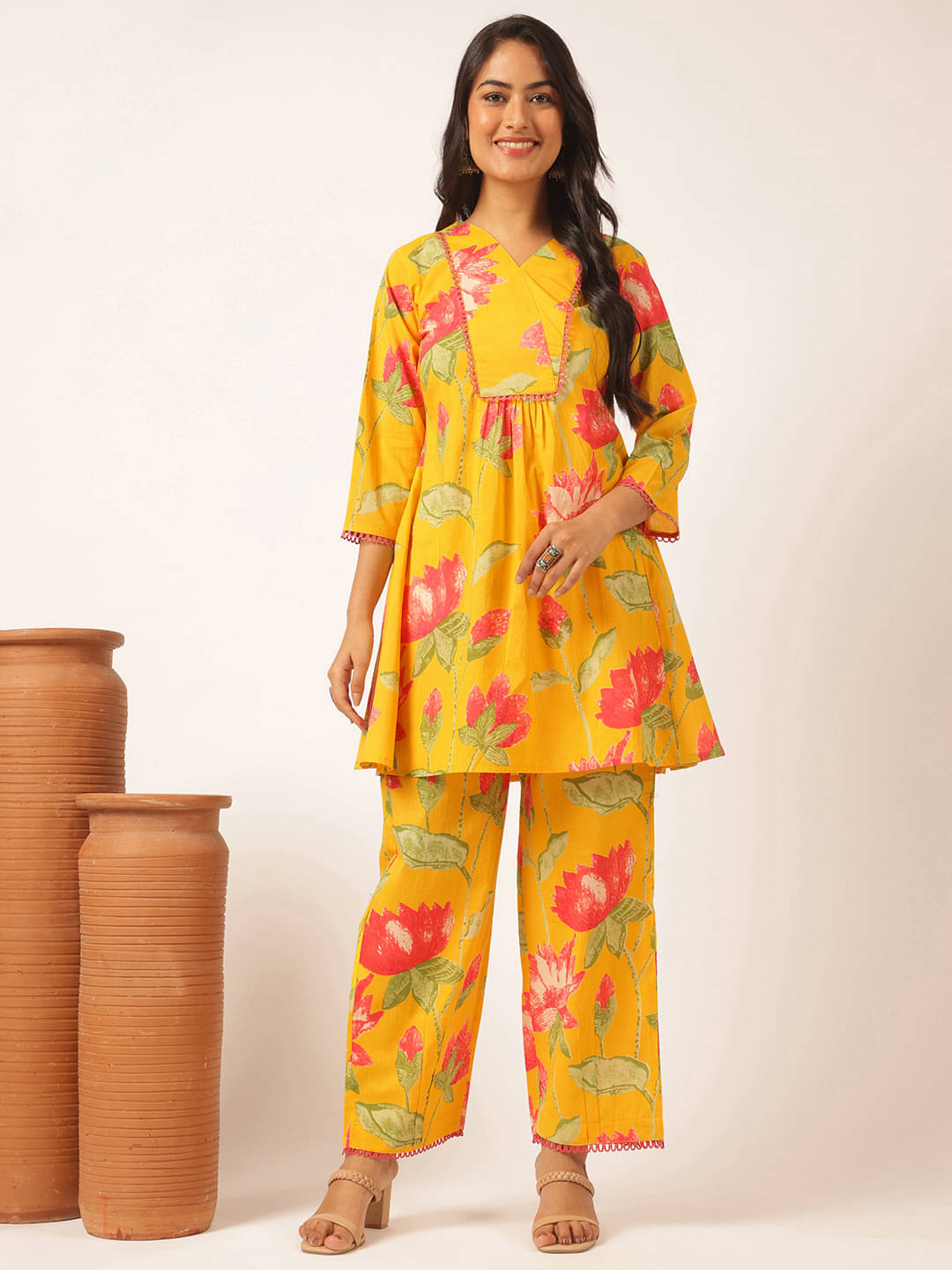     			Vbuyz Women Printed Tunic With Palazzos Co-Ord Set ( Yellow )