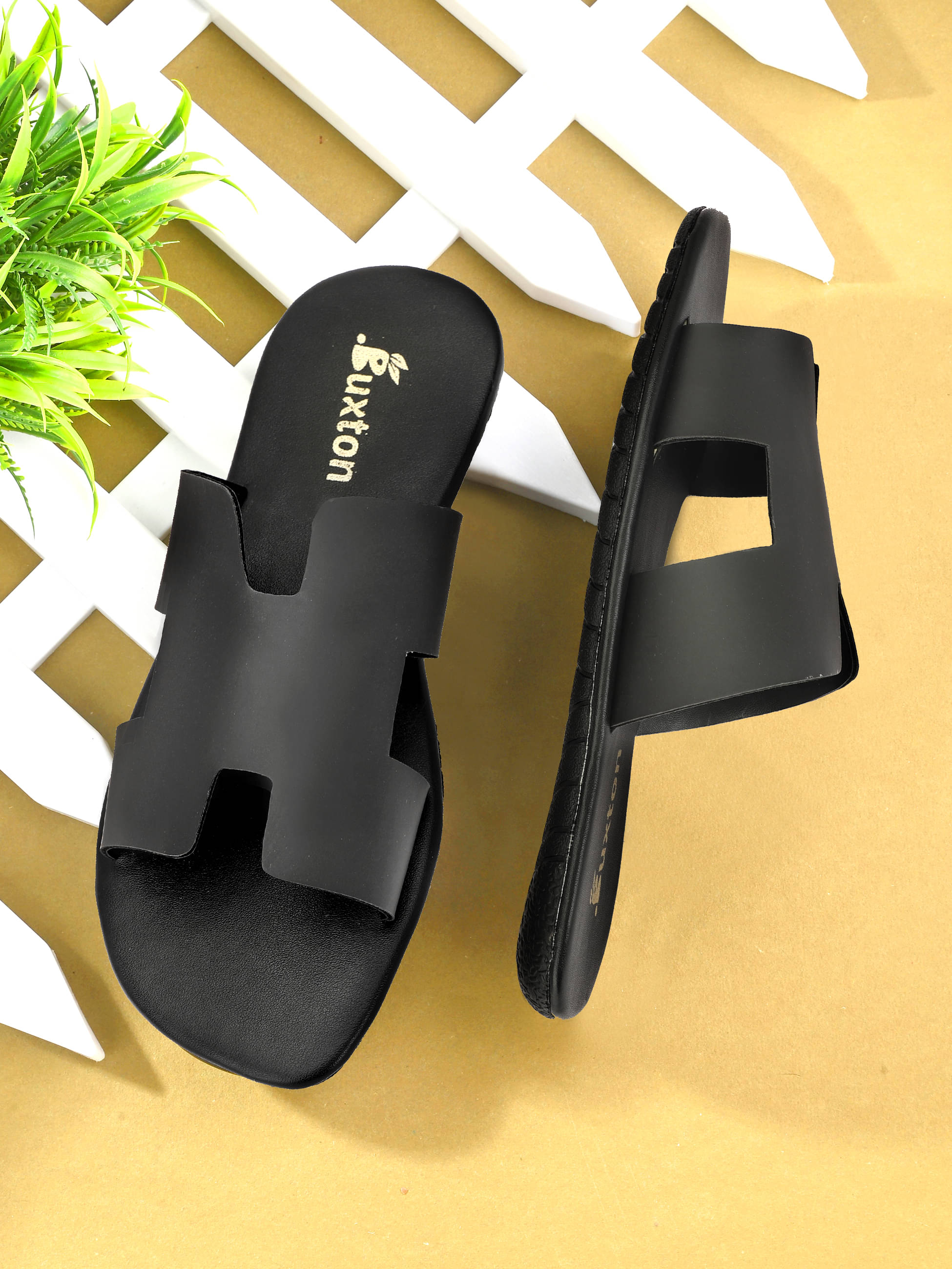     			Buxton Black Men's Slide Flip Flop