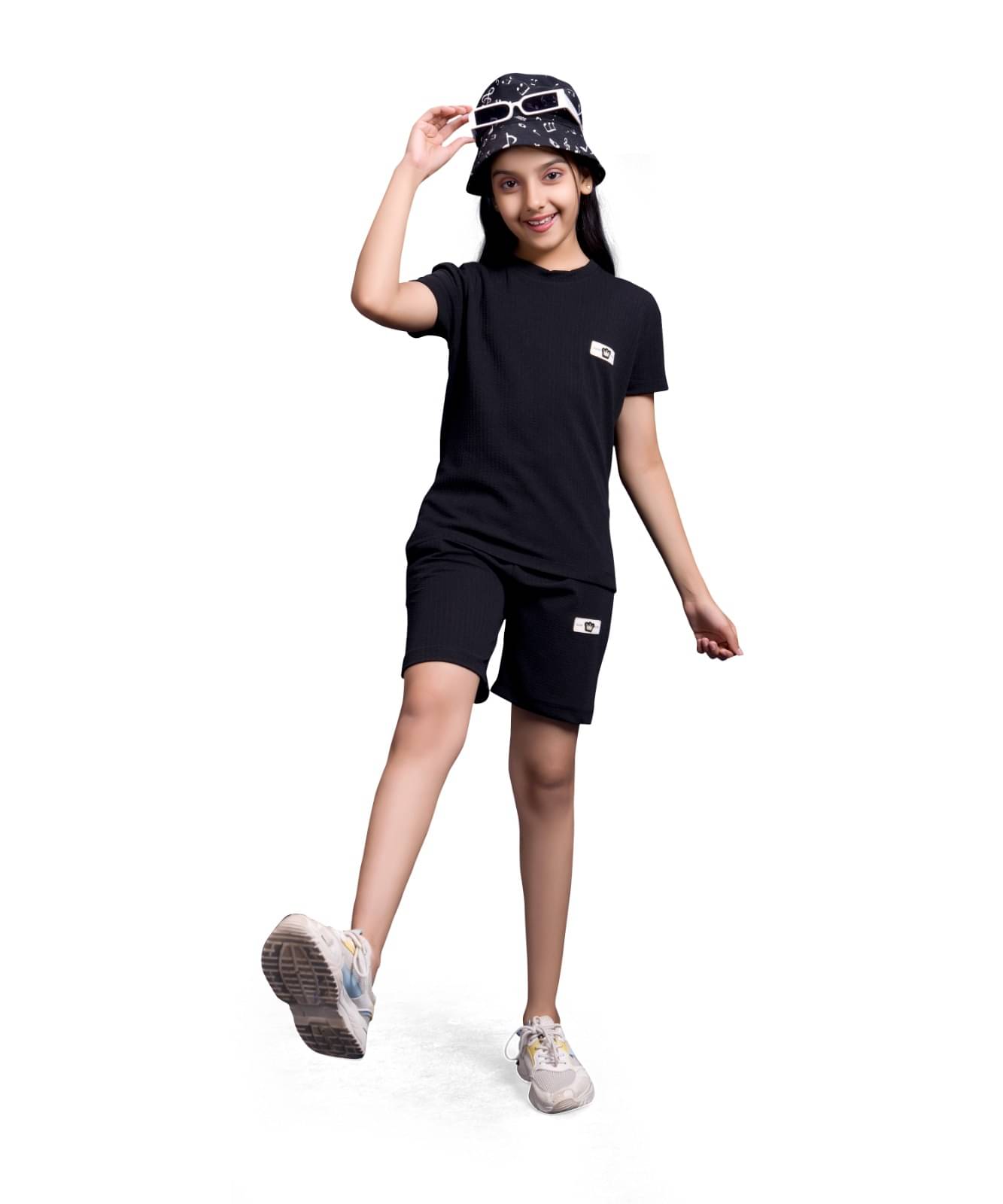     			Little Funky Pack of 1 Girls Cotton Blend T-shirt & Shorts ( Black )