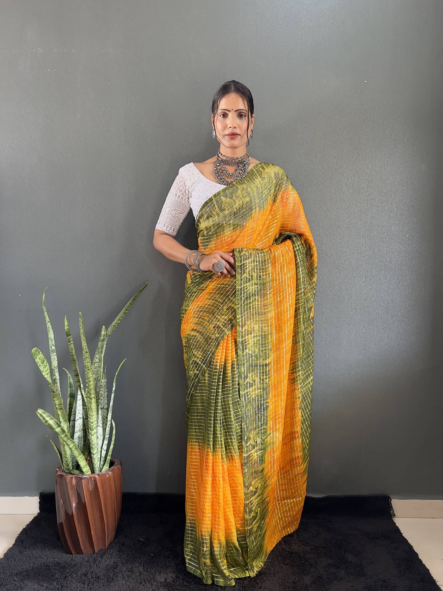 A TO Z CART Chiffon Striped Saree With Unstitched Blouse Piece ( Light Green ) A TO Z CART Chiffon Striped Saree With Unstitched Blouse Piece ( Light Green )