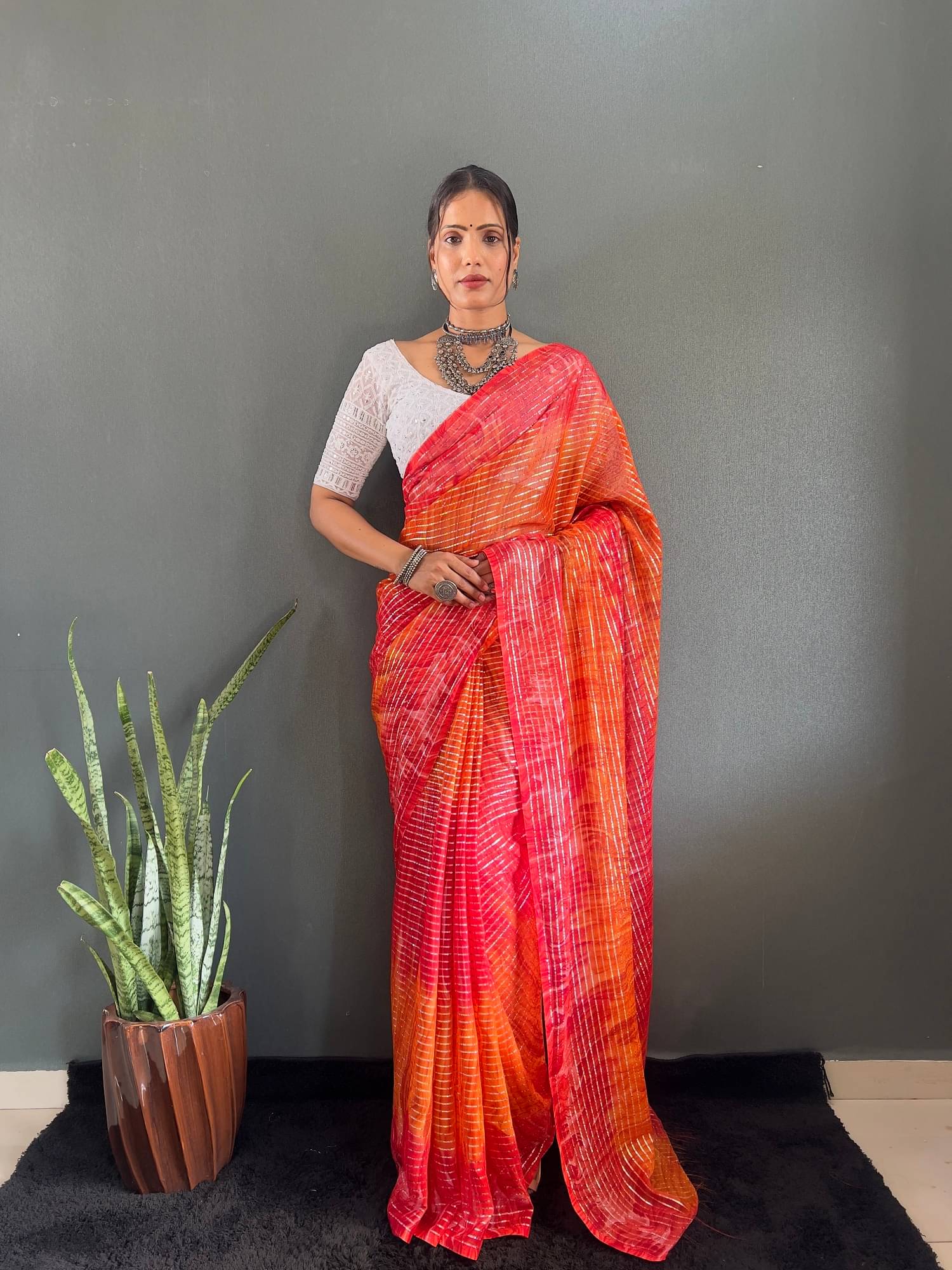     			JULEE Chiffon Striped Saree With Unstitched Blouse Piece ( Red )
