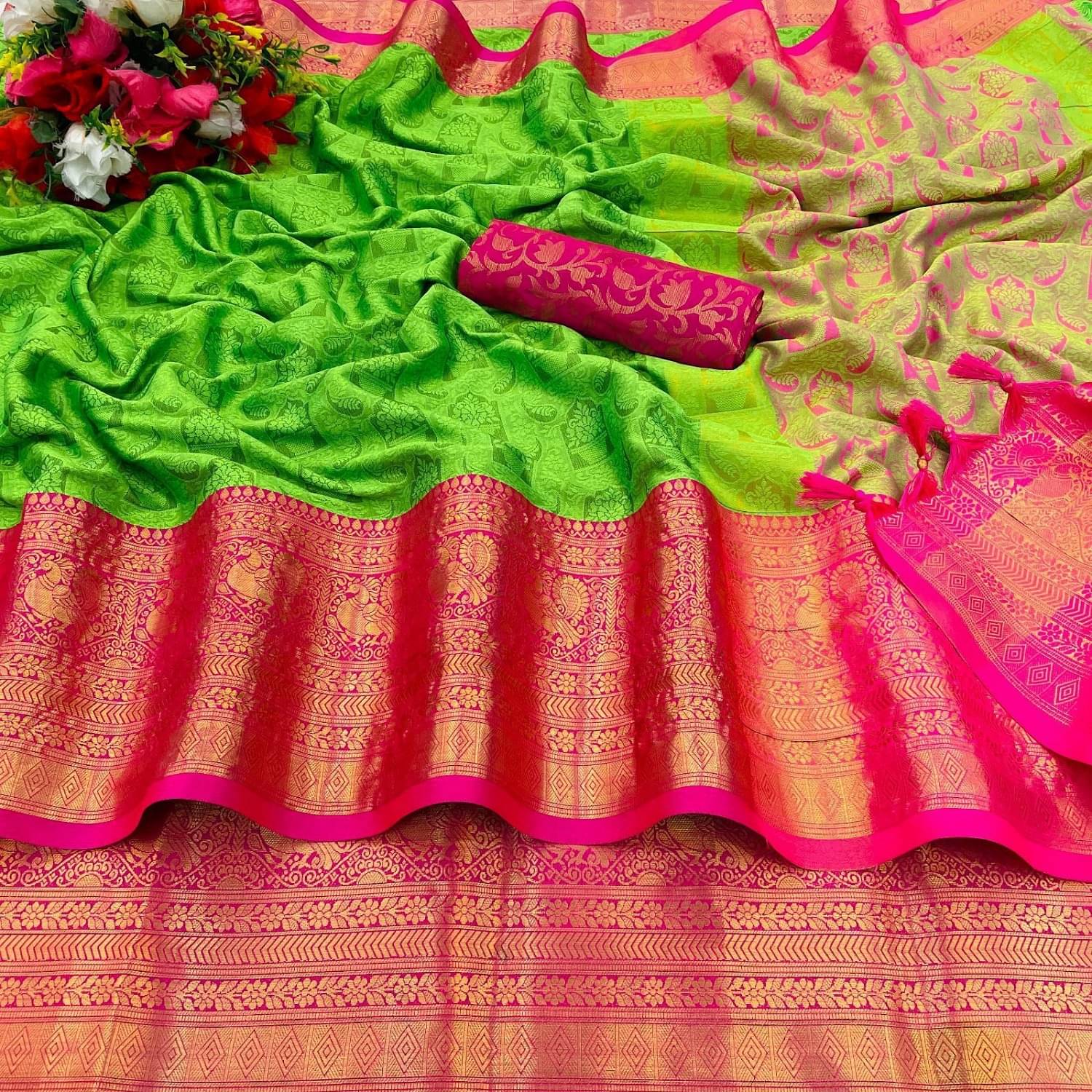 JULEE Cotton Silk Woven Saree With Unstitched Blouse Piece ( Lime Green )     			JULEE Cotton Silk Woven Saree With Unstitched Blouse Piece ( Lime Green )