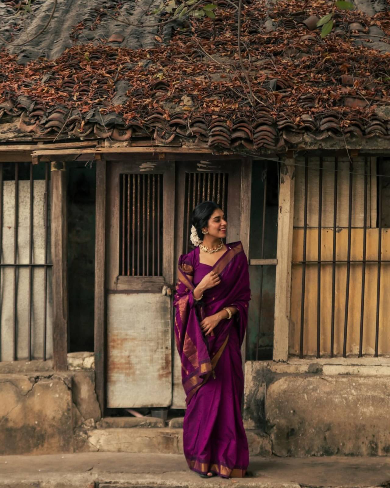 JULEE Silk Embellished Saree With Unstitched Blouse Piece ( Purple ) JULEE Silk Embellished Saree With Unstitched Blouse Piece ( Purple )