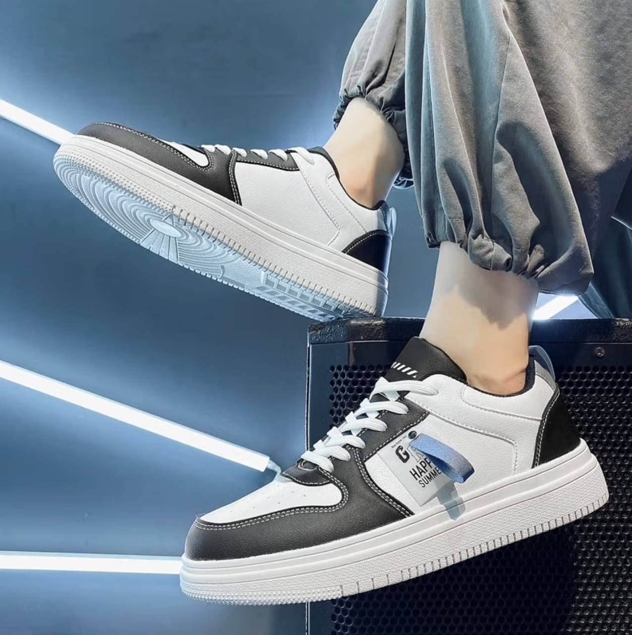     			Labbin Sneakers Black Men's Lifestyle Shoes