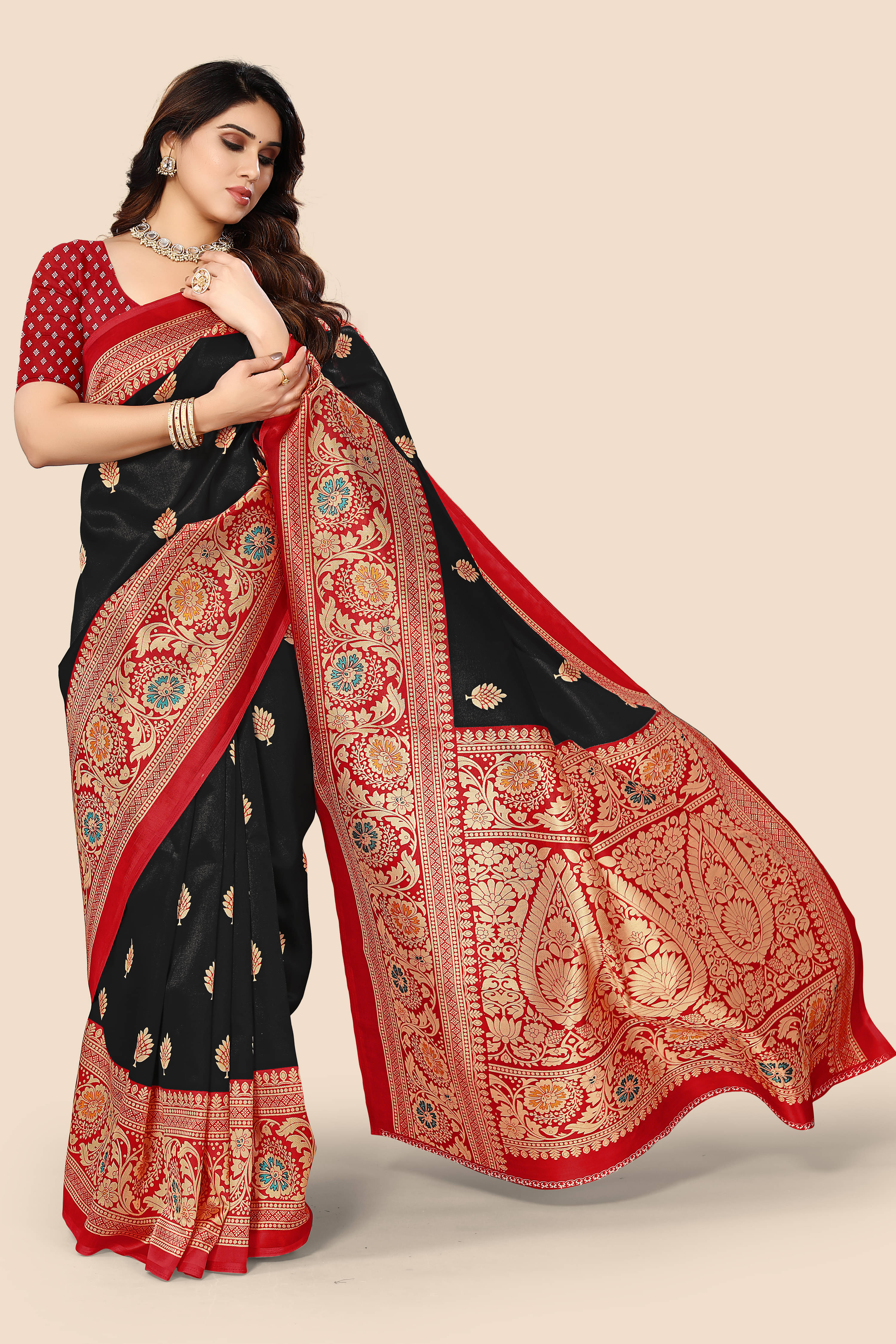 Maayro Mysore Silk Printed Saree With Unstitched Blouse Piece ( Black ) Maayro Mysore Silk Printed Saree With Unstitched Blouse Piece ( Black )