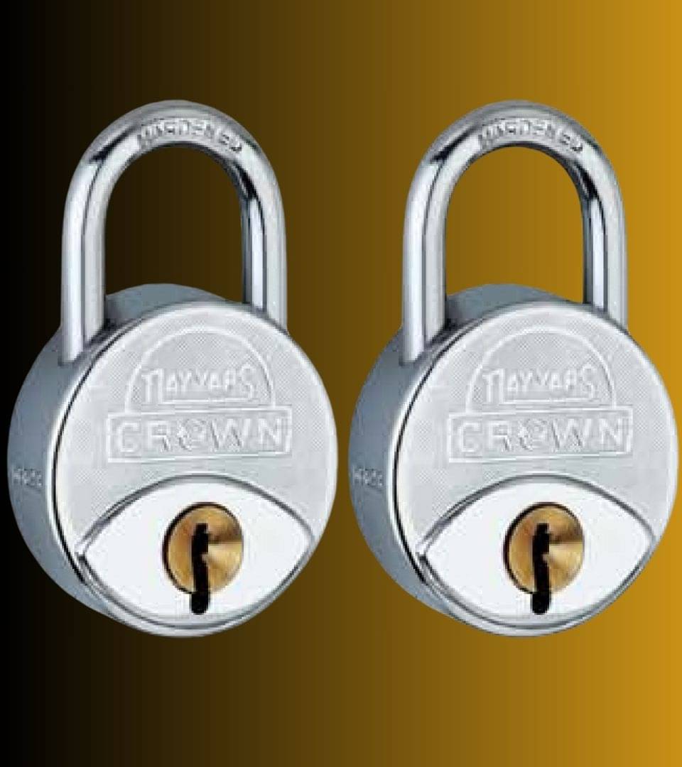     			NAYYARS Crown Bright or Silver Heavy-Duty 50mm Round Padlock comes with 4 Keys with Double Locking & Hardened Shackle – Ultra-Secure Lock with 4 Keys for Home, Office, and Shop, Pack of 2
