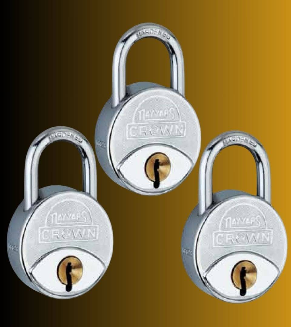     			NAYYARS Crown Bright or Silver Heavy-Duty 50mm Round Padlock comes with 4 Keys with Double Locking & Hardened Shackle – Ultra-Secure Lock with 4 Keys for Home, Office, and Shop, Pack of 3
