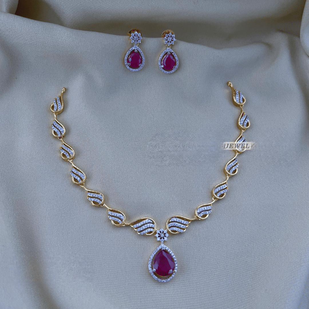ROFARWORD Gold Brass Necklace Set ( Pack of 1 )