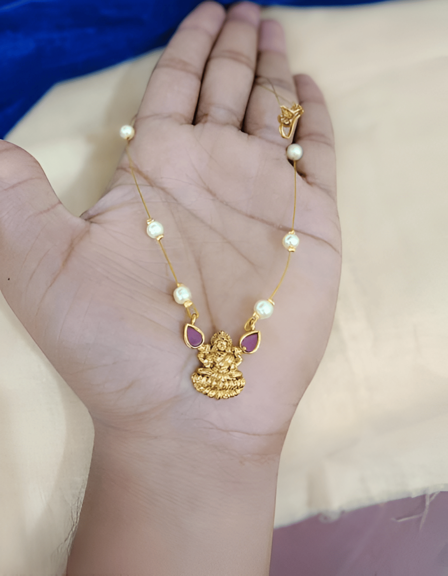 ROFARWORD Gold Brass Necklace Set ( Pack of 1 )