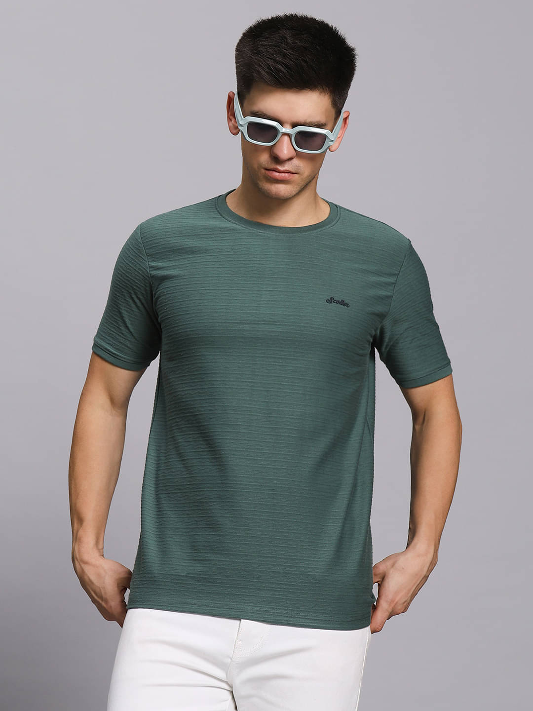 SCOLLER Men Cotton Blend Regular Fit Solid T-Shirt ( Dark Green )     			SCOLLER Men Cotton Blend Regular Fit Solid T-Shirt ( Dark Green )