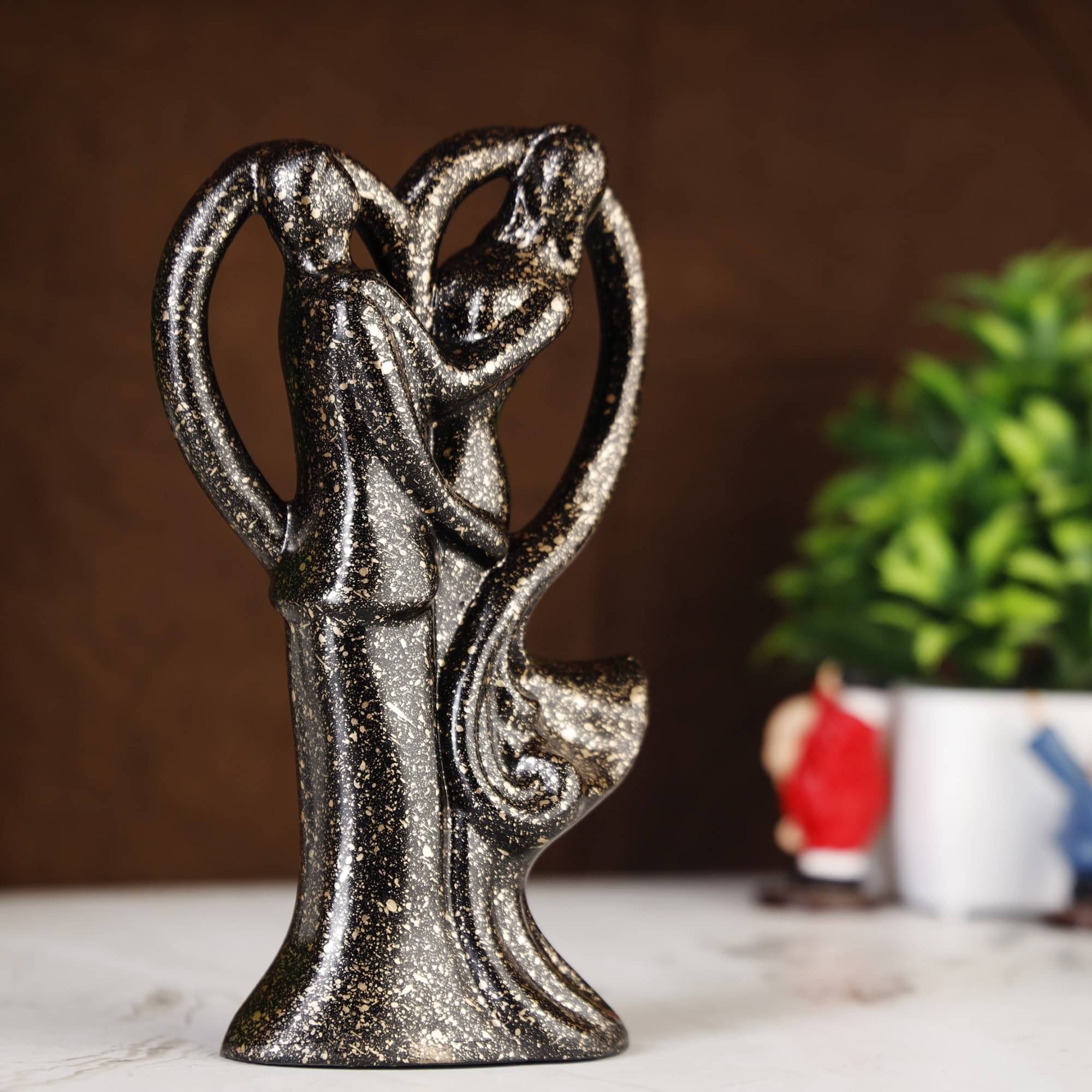 GOLDILUXE Handicraft Showpiece 20 cm - Pack of 1     			GOLDILUXE Handicraft Showpiece 20 cm - Pack of 1