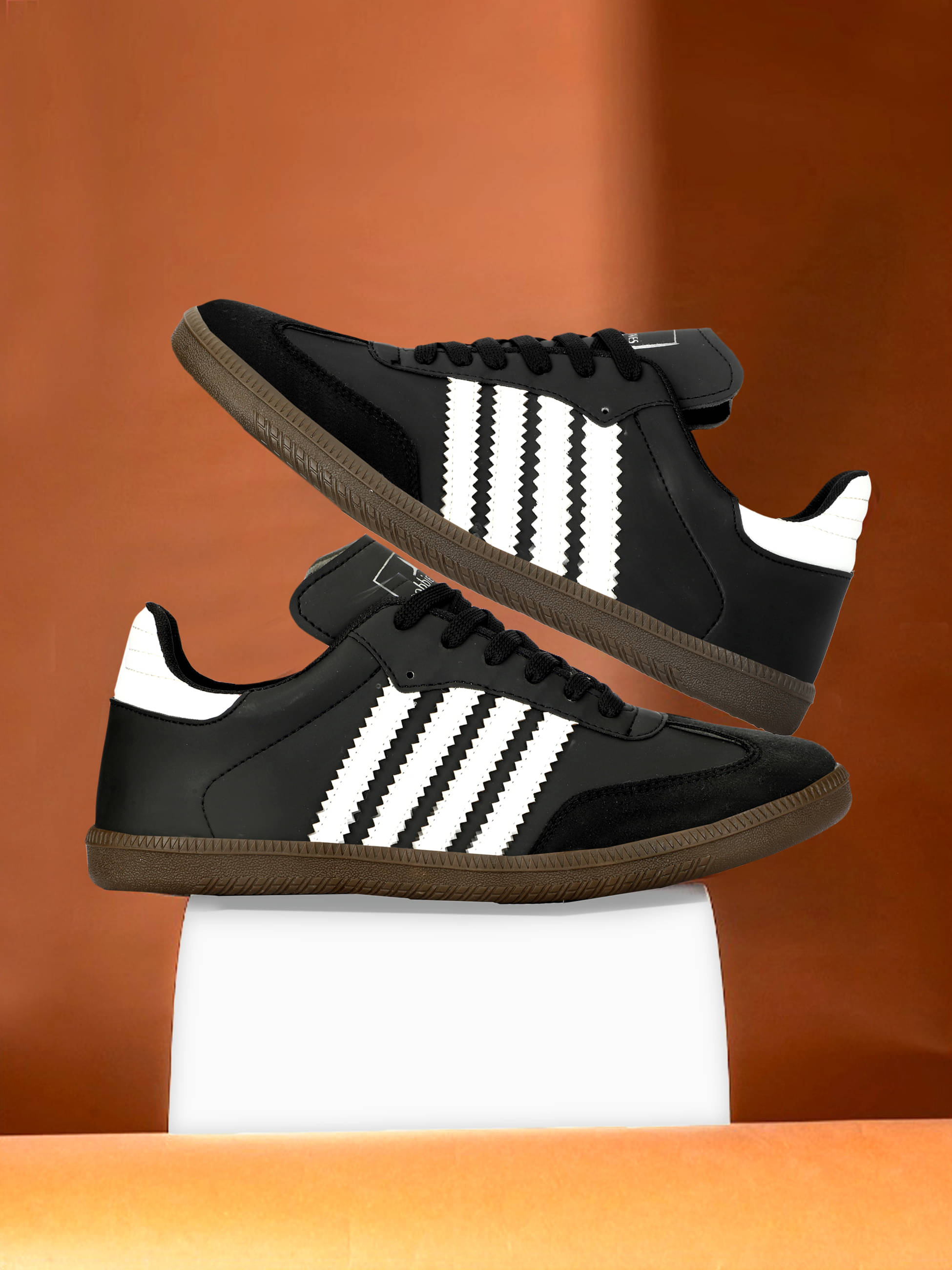     			Labbin Sneakers Black Men's Lifestyle Shoes
