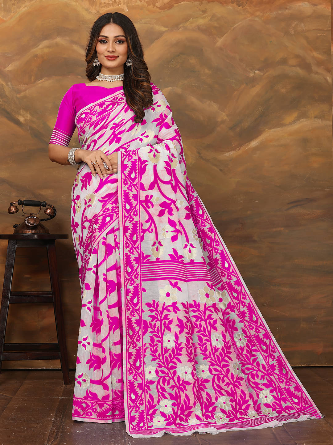     			Maayro Cotton Blend Printed Saree With Unstitched Blouse Piece ( Pink )