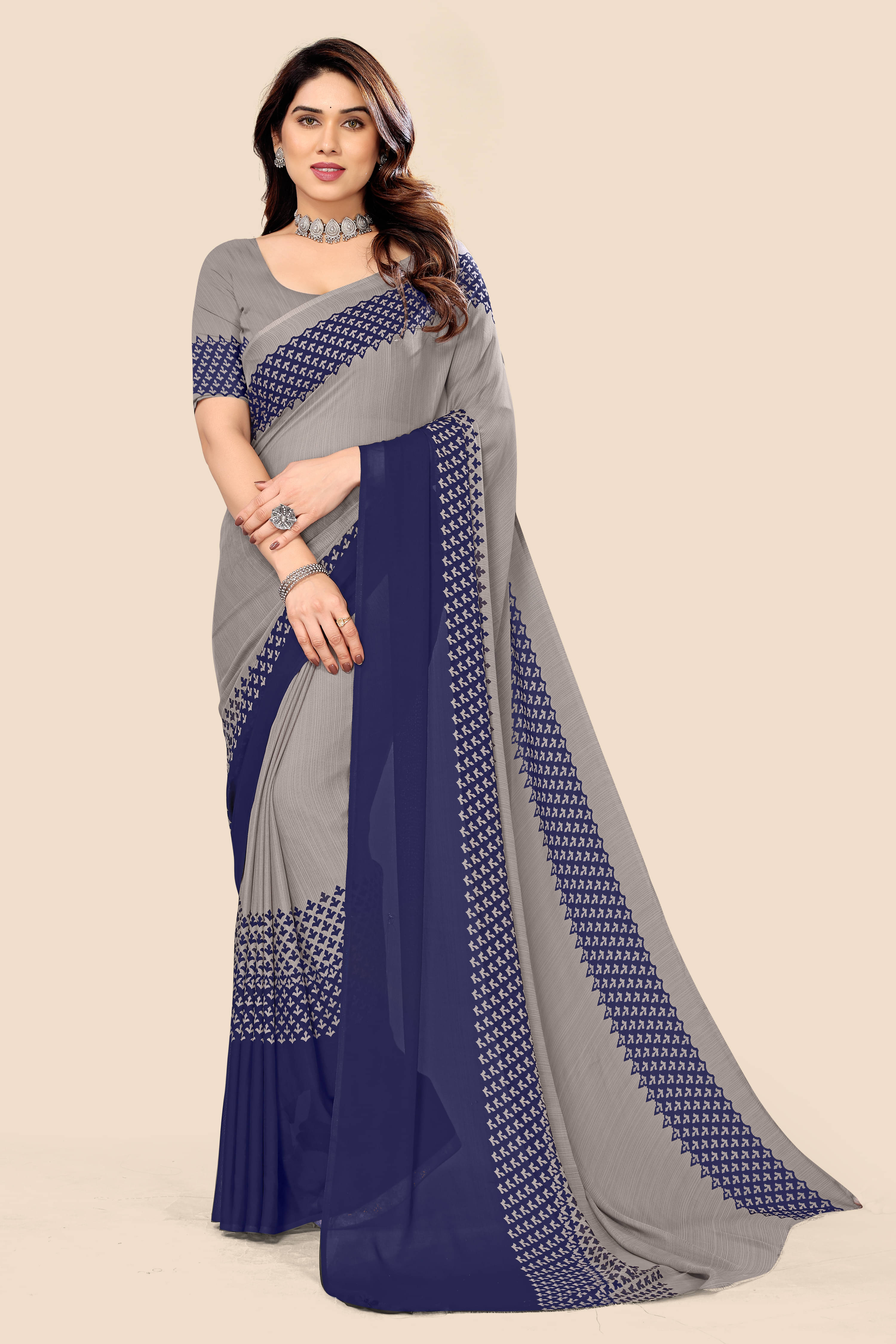     			Maayro Georgette Printed Saree With Unstitched Blouse Piece ( Grey )