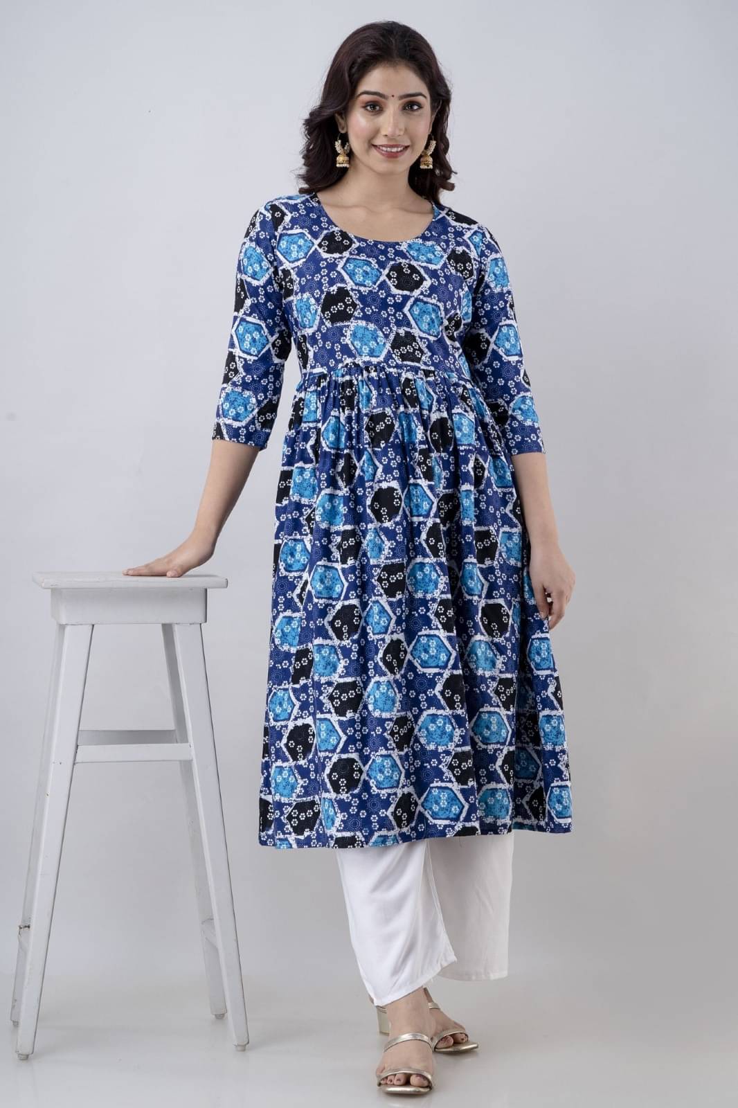 TRENDSWILL Women Viscose Printed Straight Kurti With Palazzo ( Multicolor )     			TRENDSWILL Women Viscose Printed Straight Kurti With Palazzo ( Multicolor )