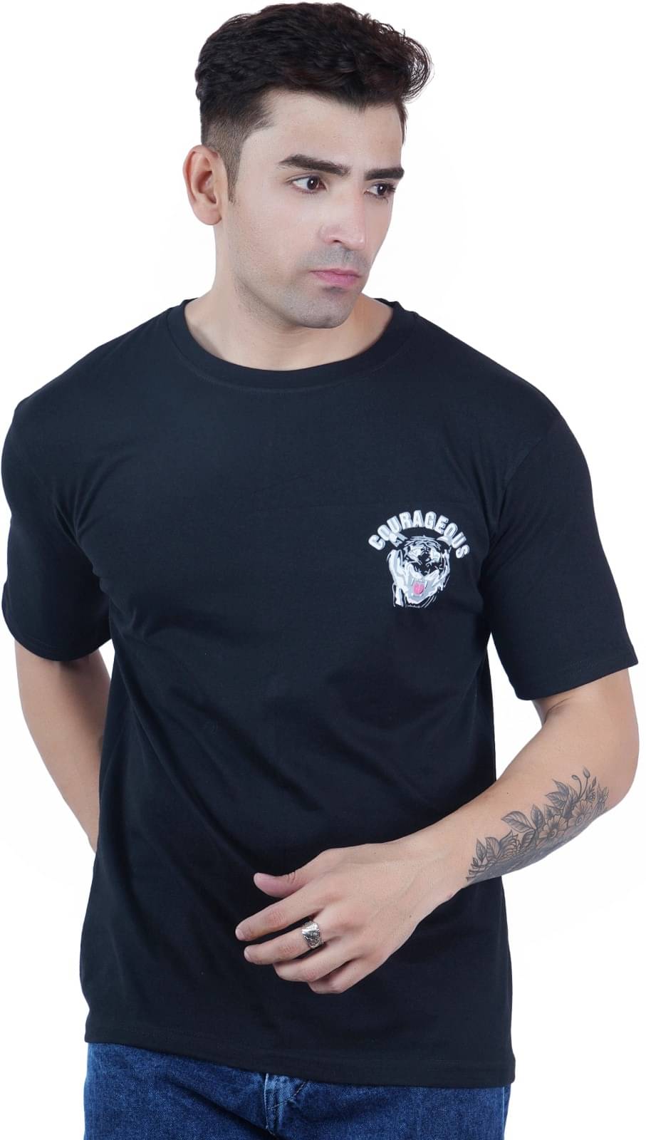 Urboholic Men Cotton Blend Oversized Fit Printed T-Shirt ( Black ) Urboholic Men Cotton Blend Oversized Fit Printed T-Shirt ( Black )