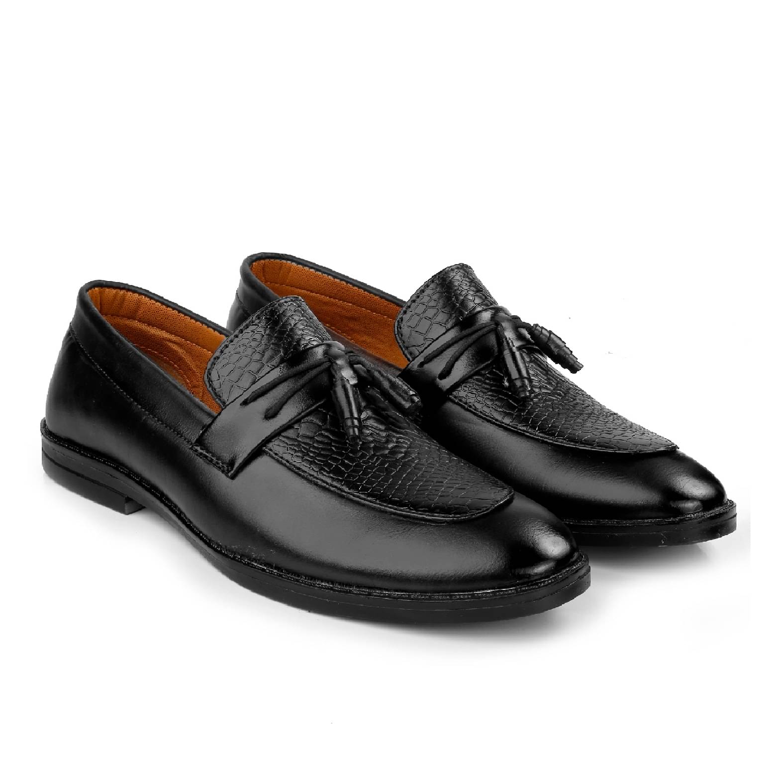     			YUVRATO BAXI Black Men's Slip on