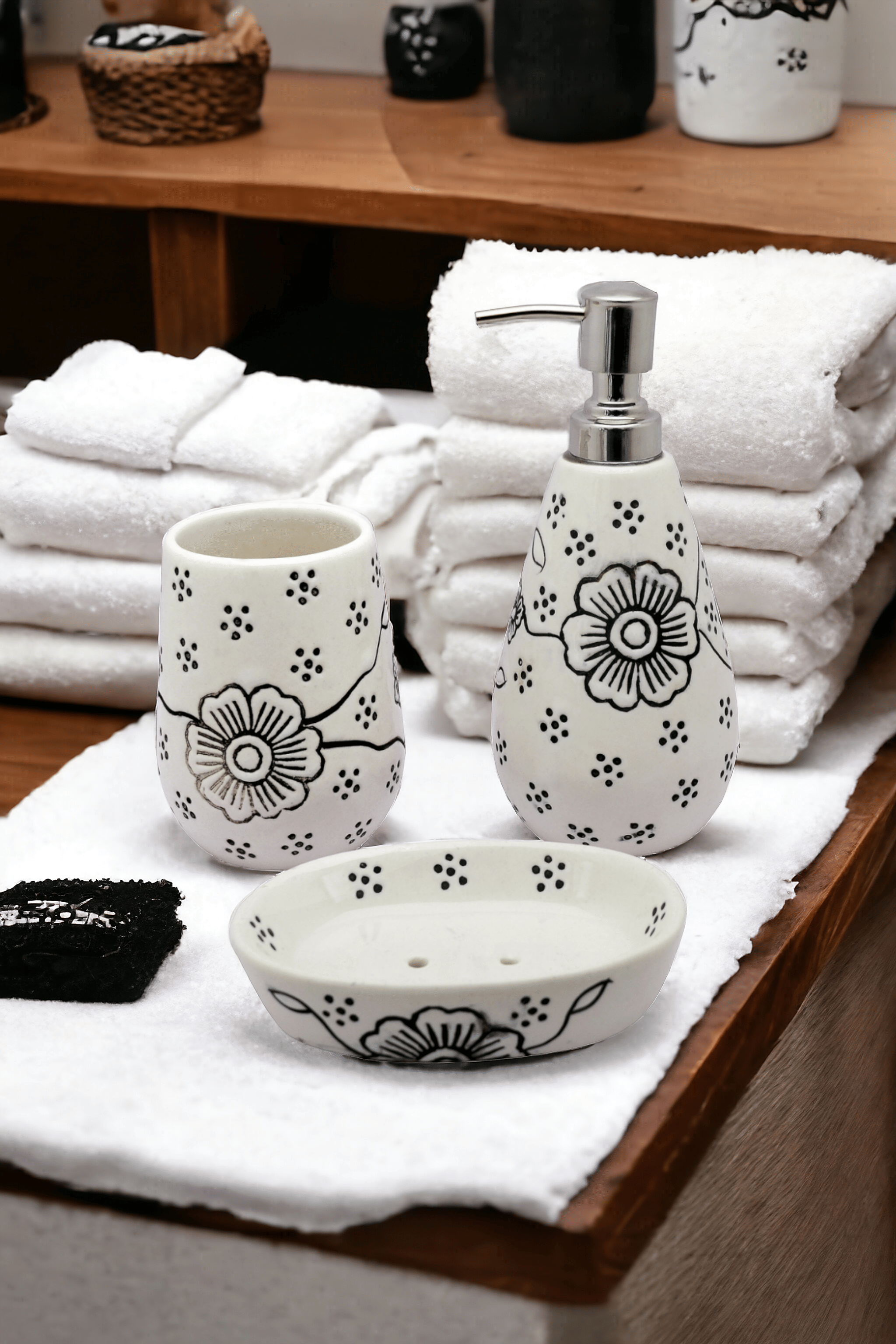     			Malaikah - Soap Dispenser 8*8*15