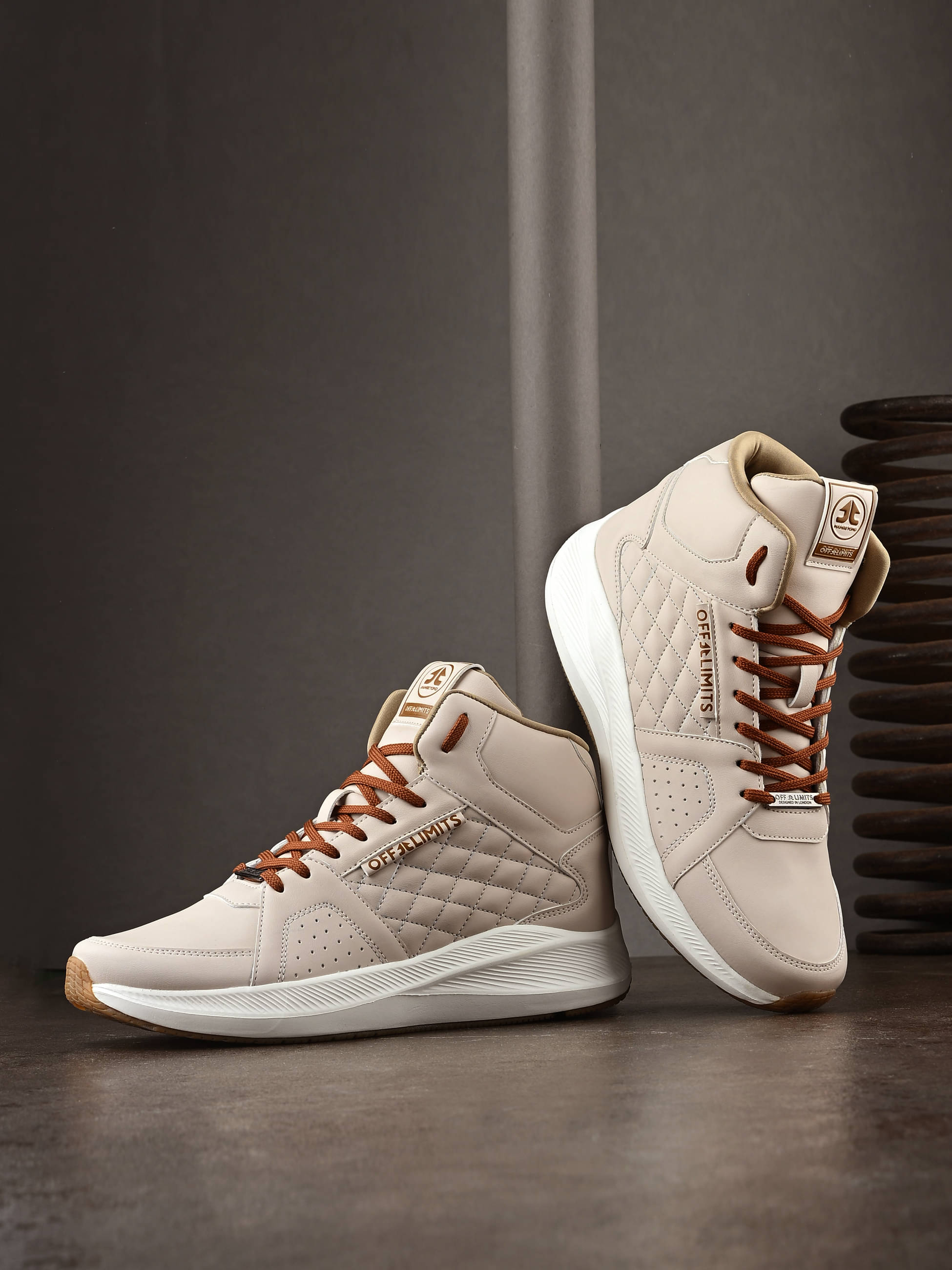     			OFF LIMITS HANGMAN Beige Basketball Shoes