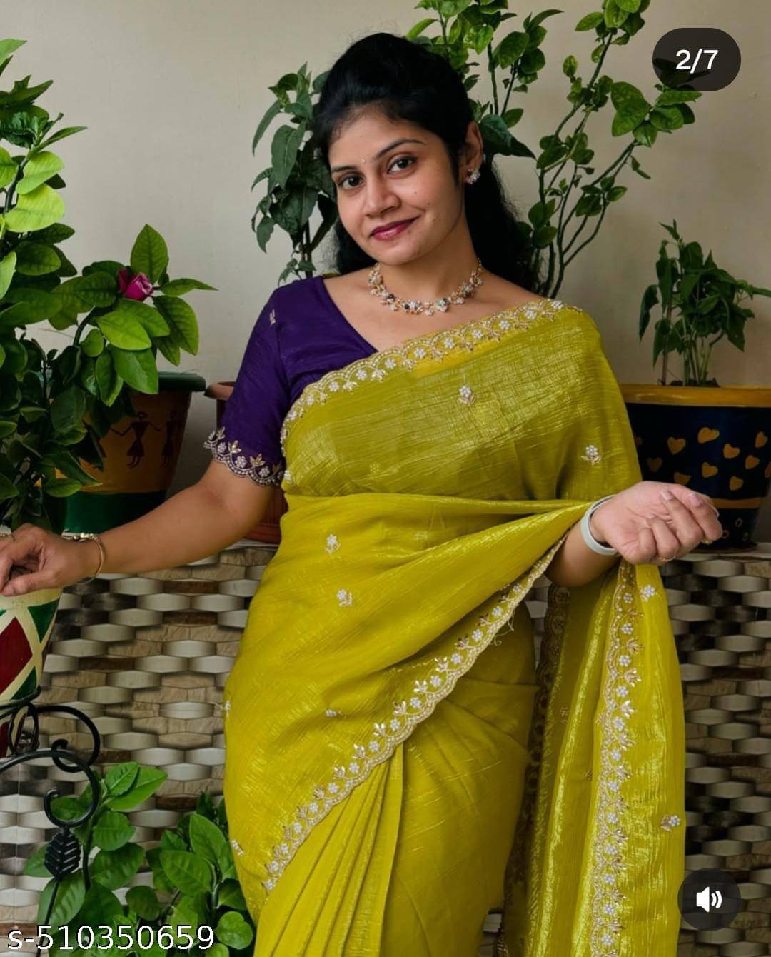     			SHRIMORI Chiffon Embellished Saree With Unstitched Blouse Piece ( Yellow )