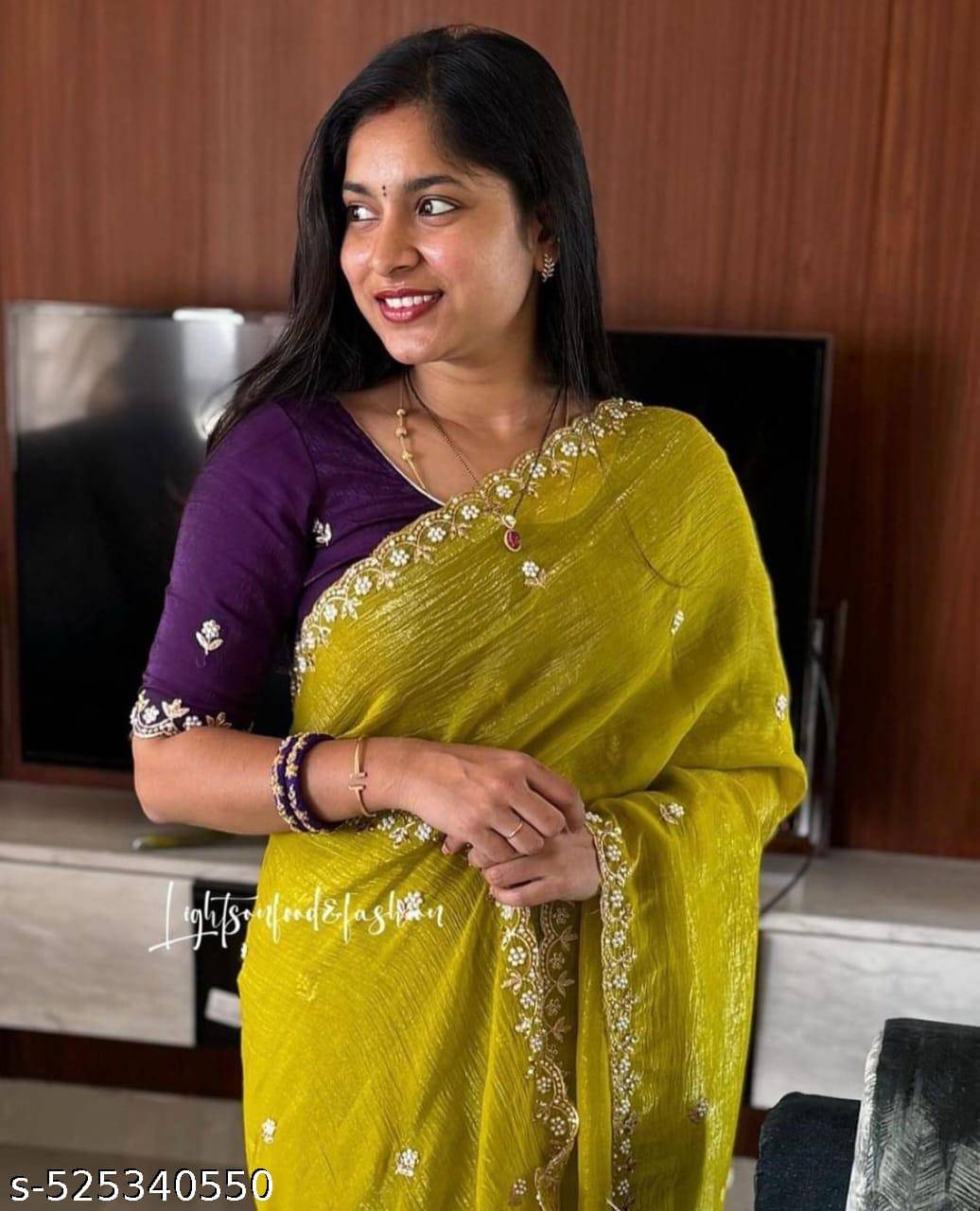     			Sitanjali Chiffon Embellished Saree With Unstitched Blouse Piece ( Yellow )