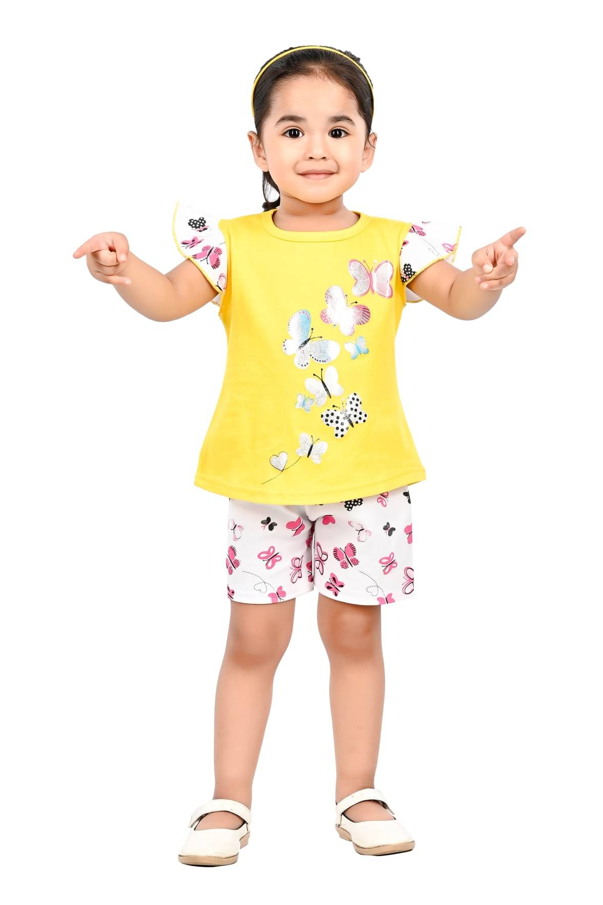 s muktar garments Pack of 1 Baby Girls Cotton Blend T-shirt & Shorts ( Yellow ) s muktar garments Pack of 1 Baby Girls Cotton Blend T-shirt & Shorts ( Yellow )