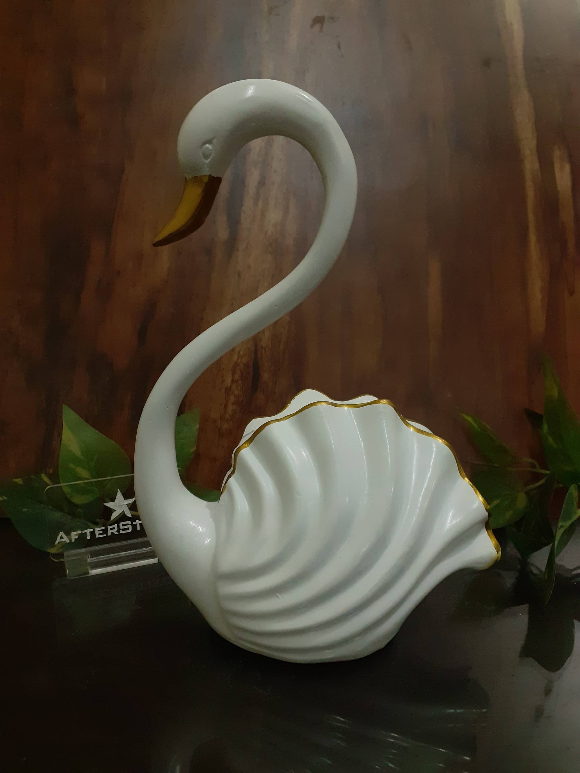 Spreading Smiles Animal Showpiece 23 cm - Pack of 1 Spreading Smiles Animal Showpiece 23 cm - Pack of 1