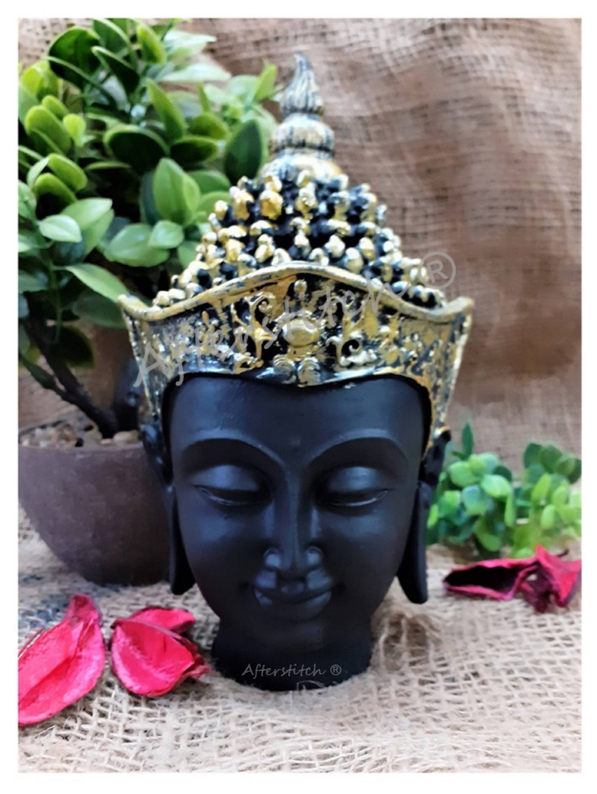 Spreading Smiles Resting Buddha Showpiece 17 cm - Pack of 1 Spreading Smiles Resting Buddha Showpiece 17 cm - Pack of 1