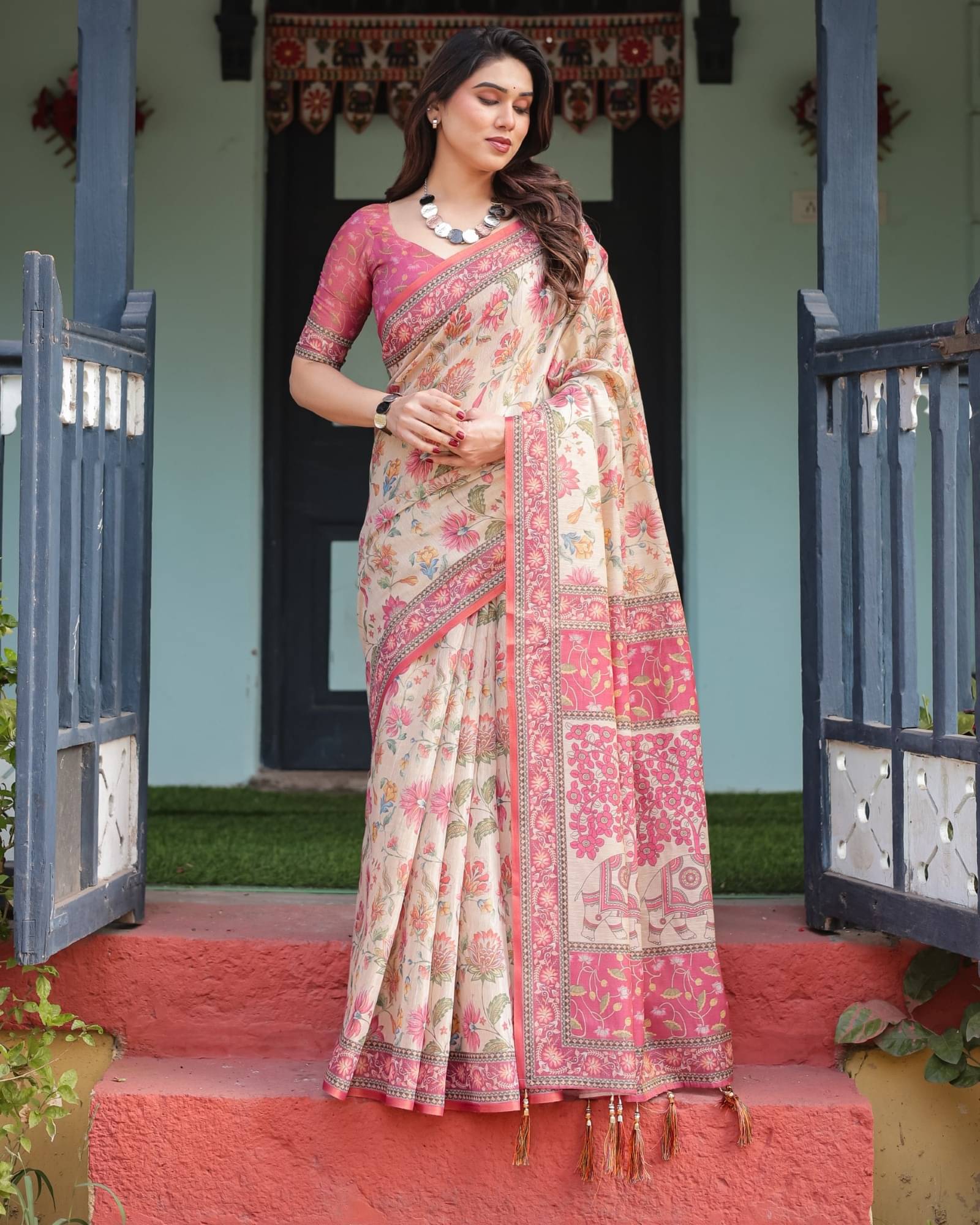     			Almaari Fashion Linen Printed Saree With Stitched Blouse ( Multicolor )