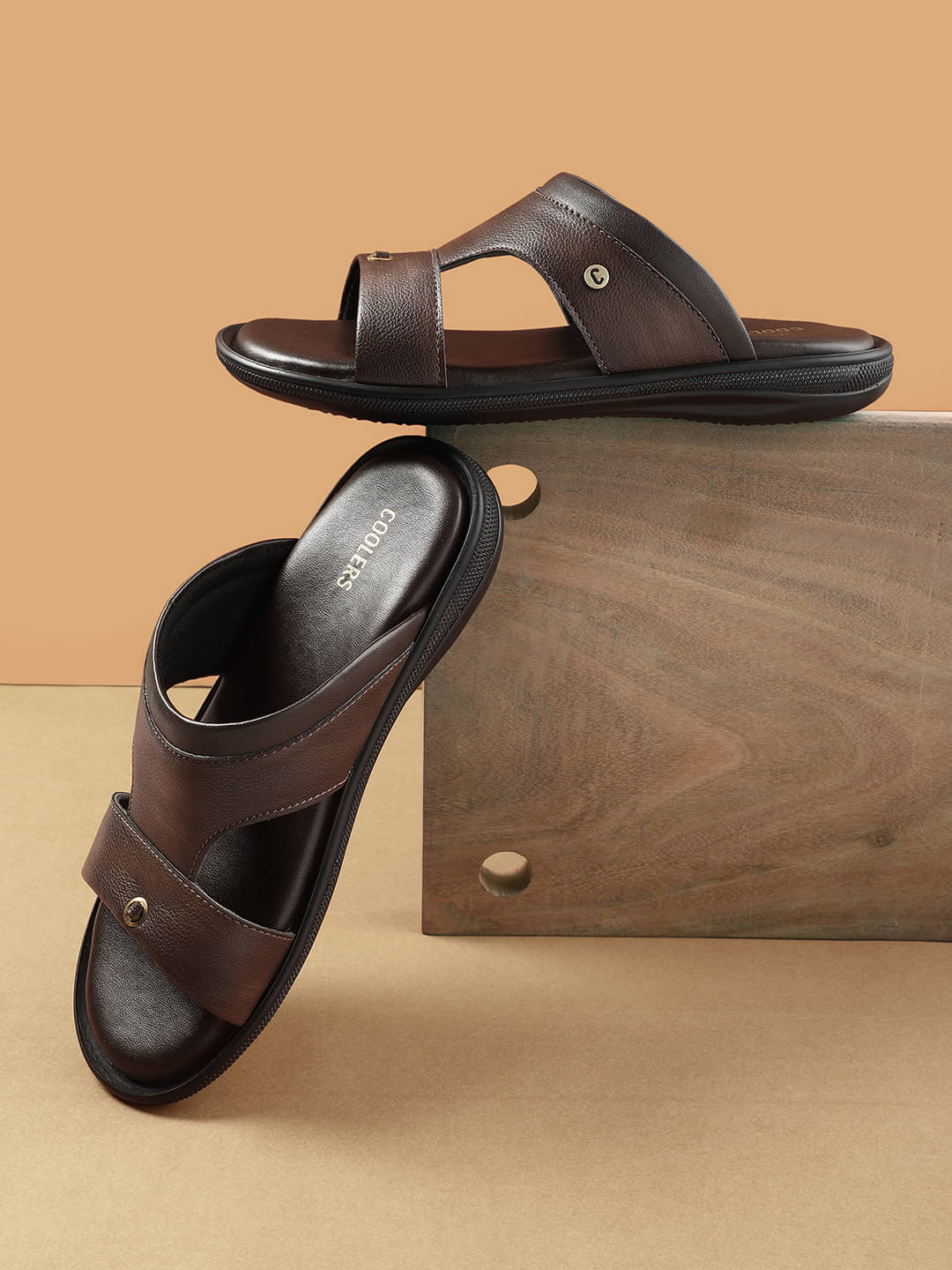     			Liberty Brown Men's Leather Slipper