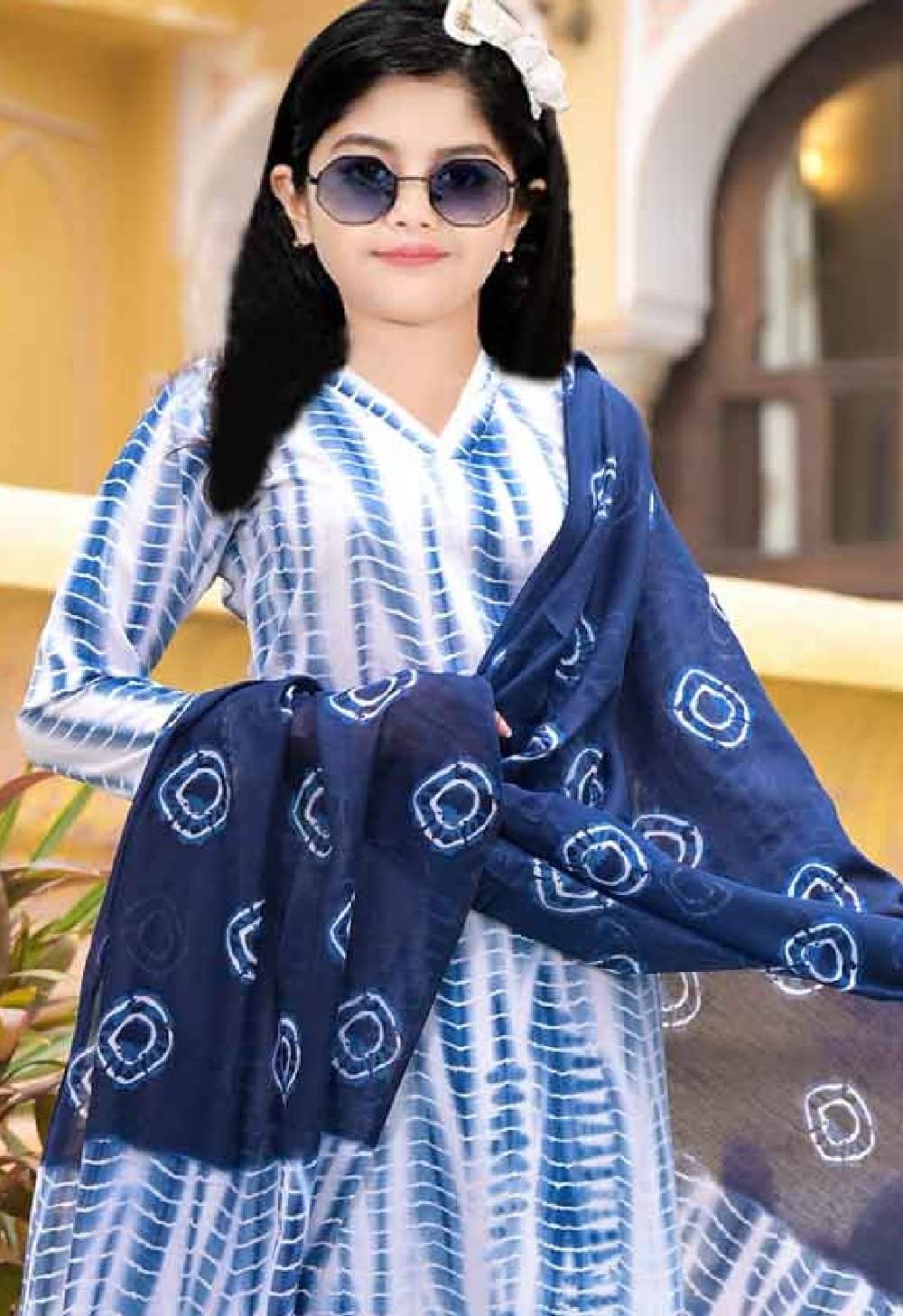     			Vetrokart Girls Cotton Blend Kurti with Salwar ( Pack of 1 , White )