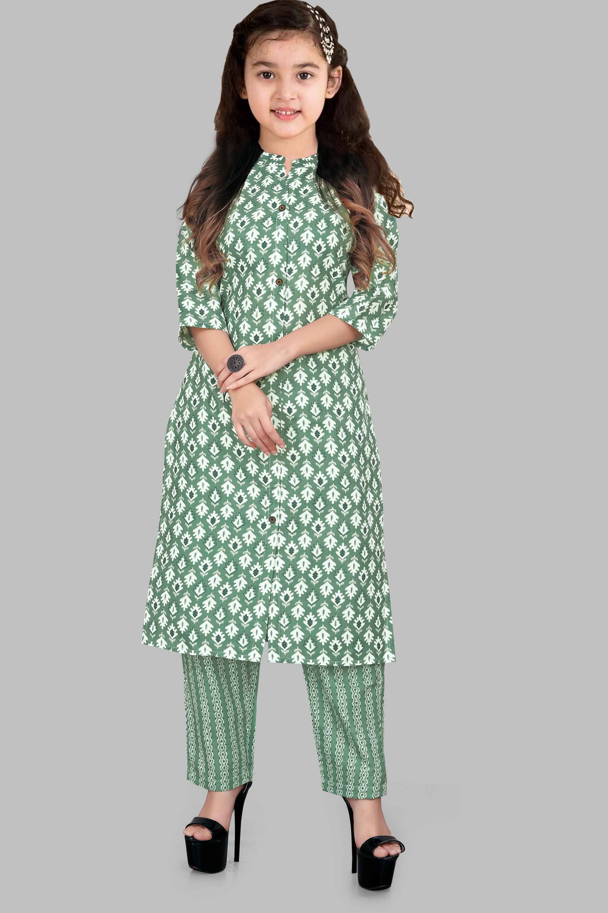     			Vetrokart Girls Cotton Blend Kurti with Pants ( Pack of 1 , Green )