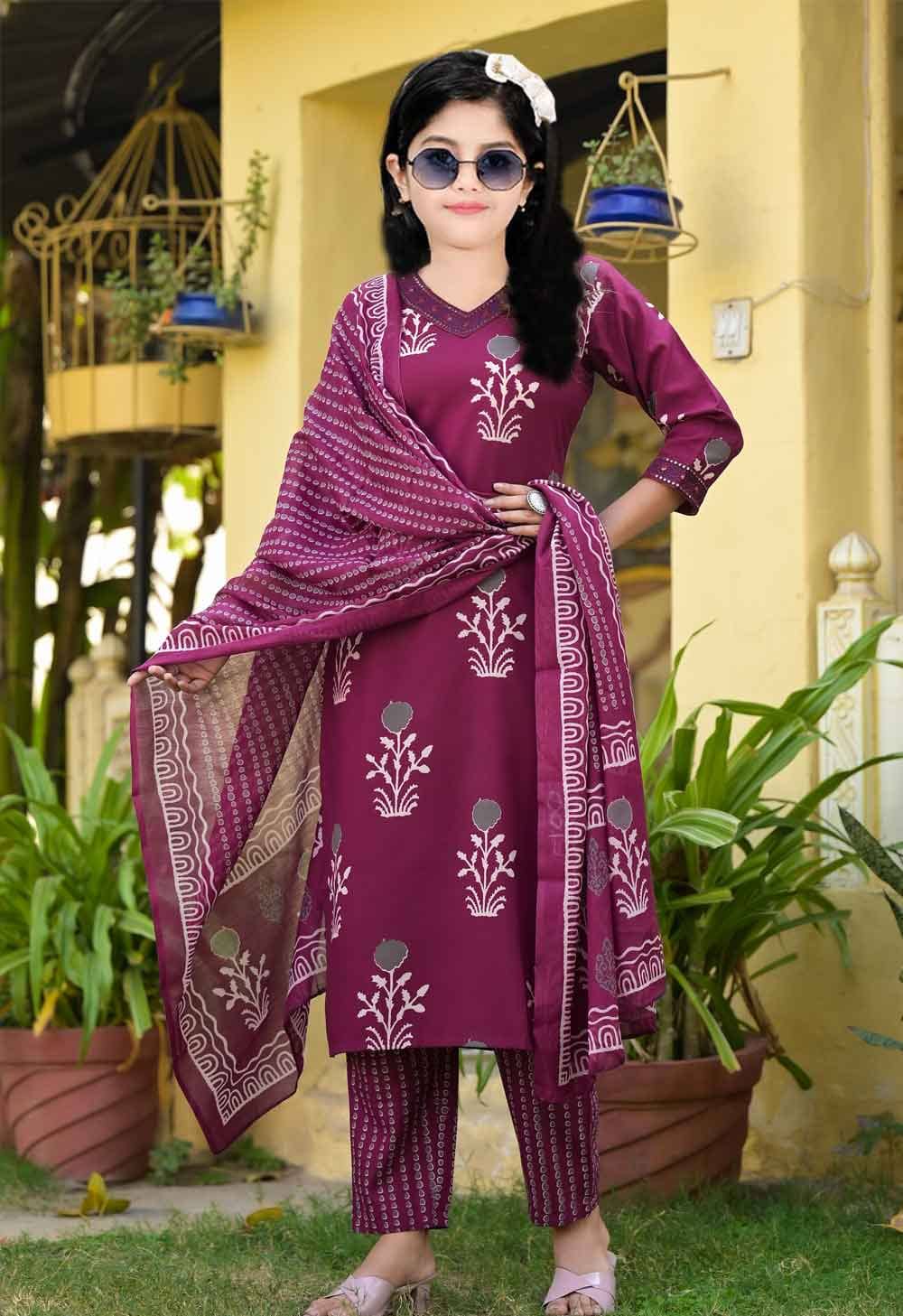 A TO Z CART Girls Cotton Kurti with Pants ( Pack of 1 , Magenta )