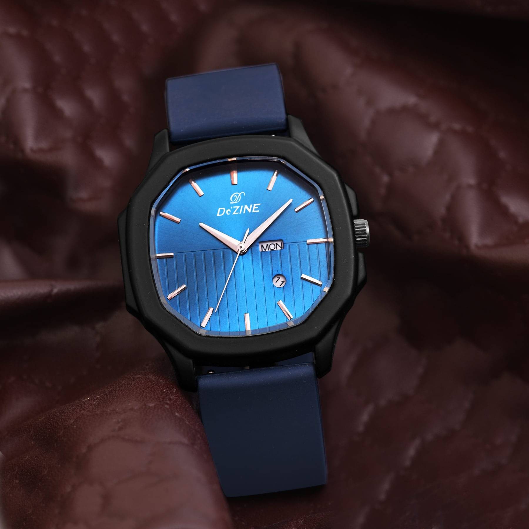     			Dezine Blue Silicon Analog Men's Watch