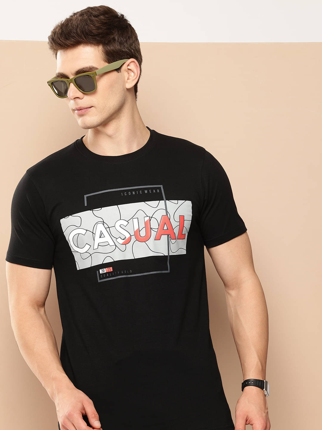     			FROSEN FOX Men Cotton Blend Regular Fit Printed T-Shirt ( Black )